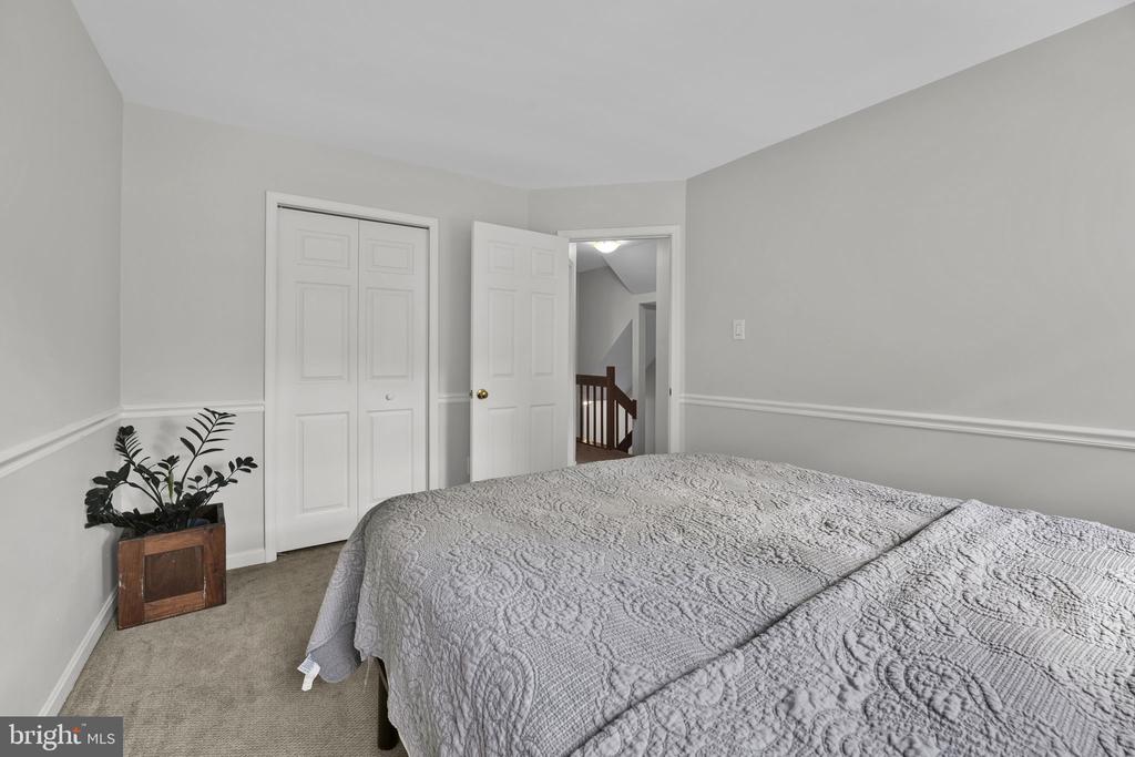 8008 GREEN VALLEY LANE