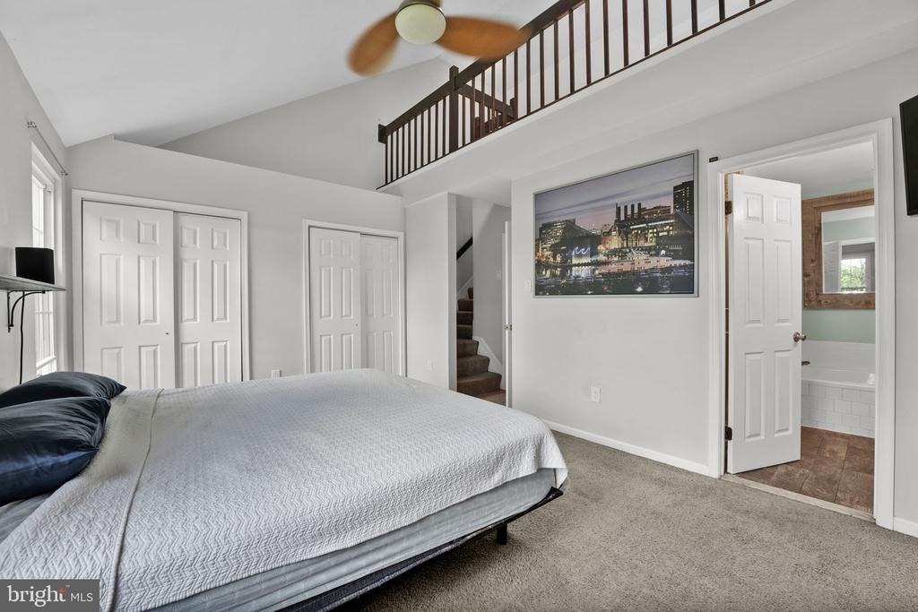 8008 GREEN VALLEY LANE