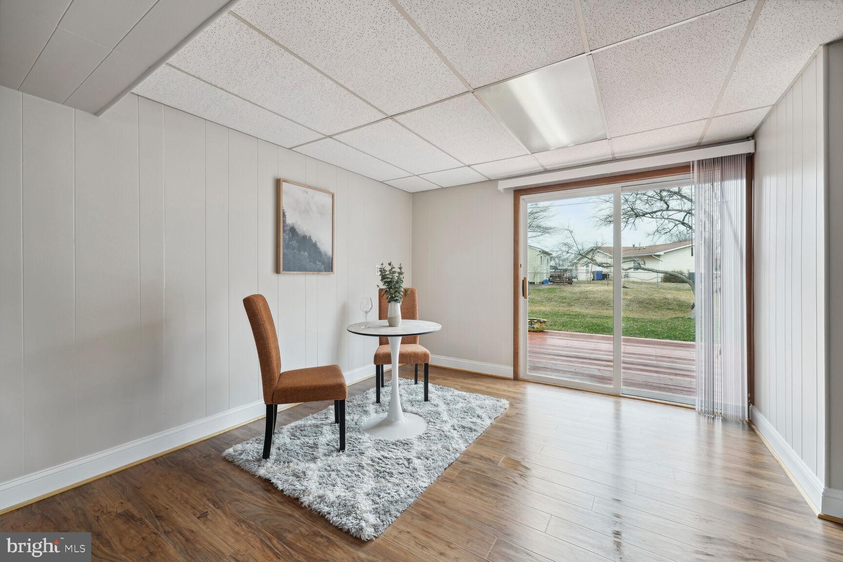 922 Barrington Dr