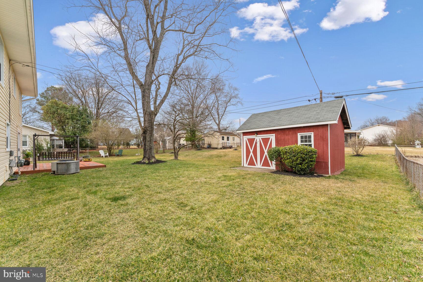 922 Barrington Dr