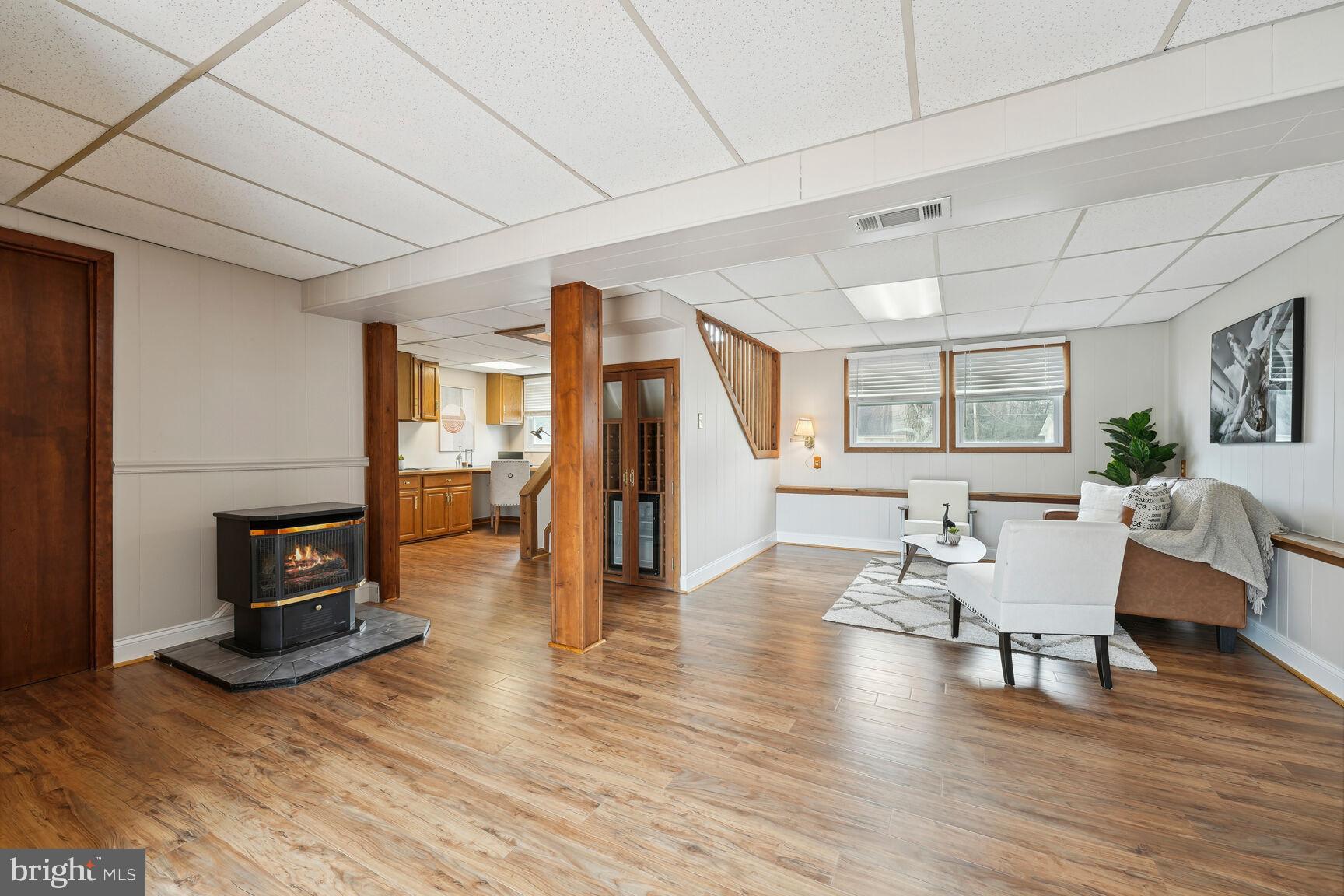 922 Barrington Dr