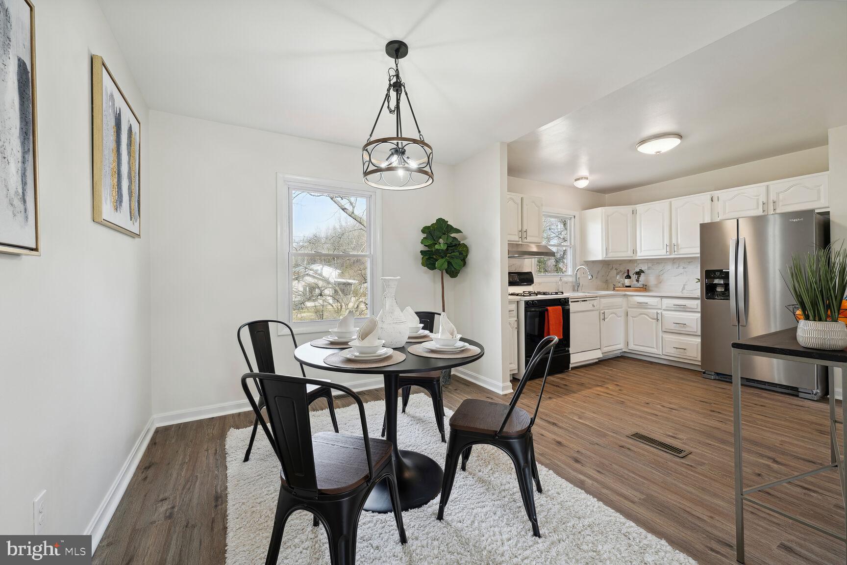 922 Barrington Dr