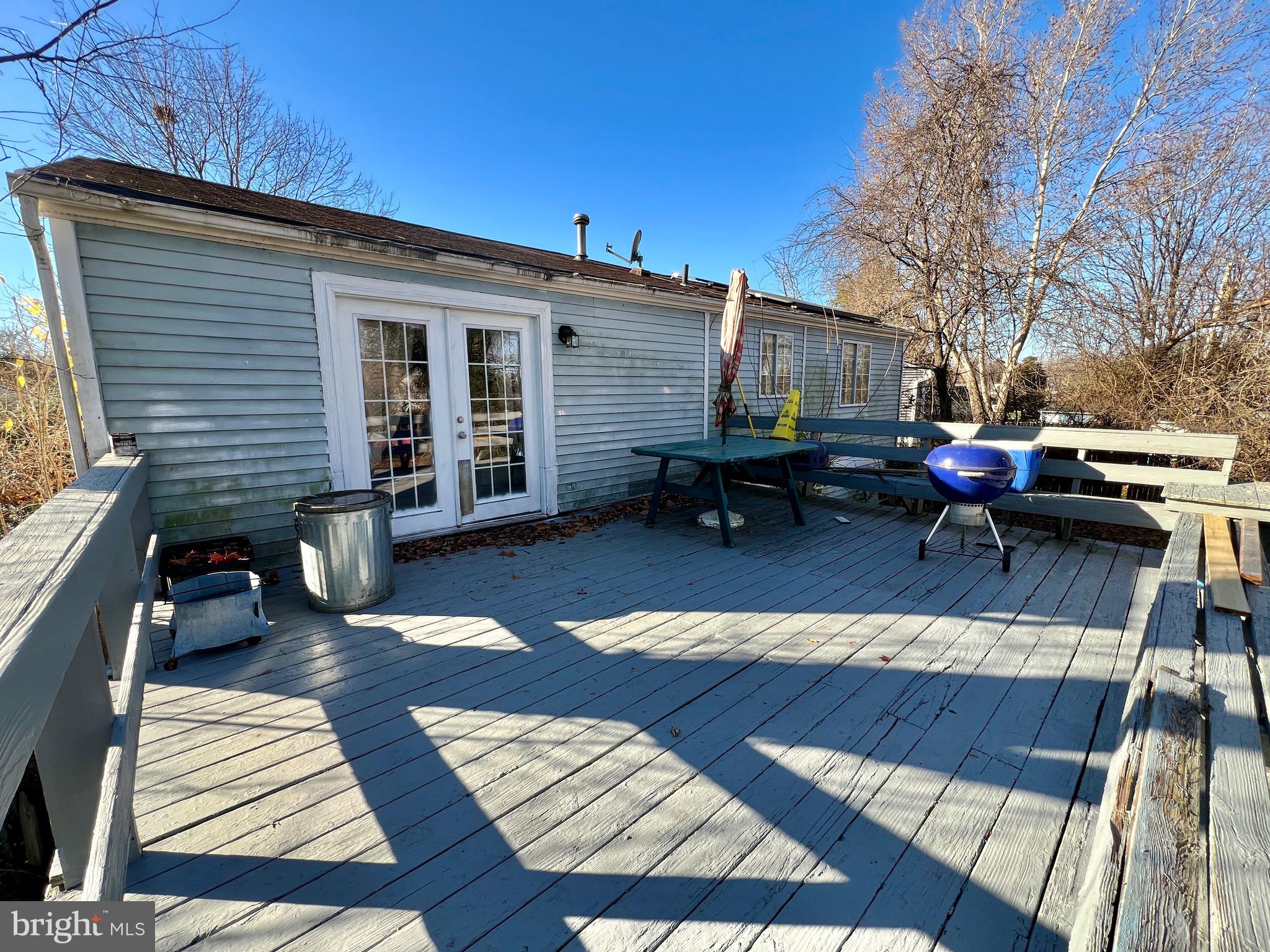 542 Logan Street