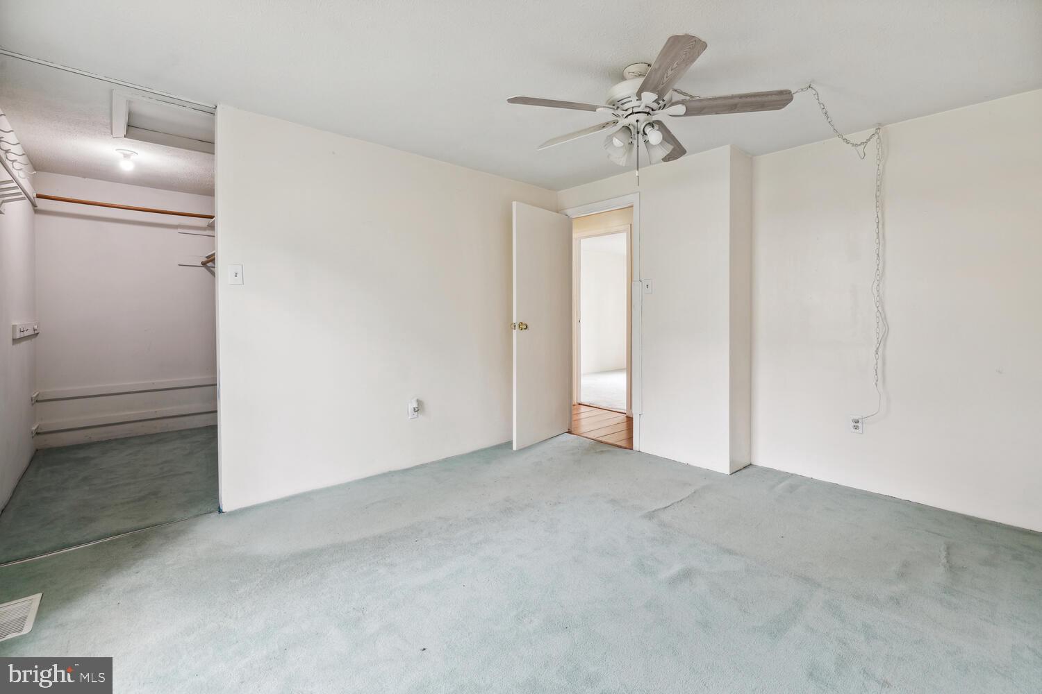 1592 Elmwood Ct
