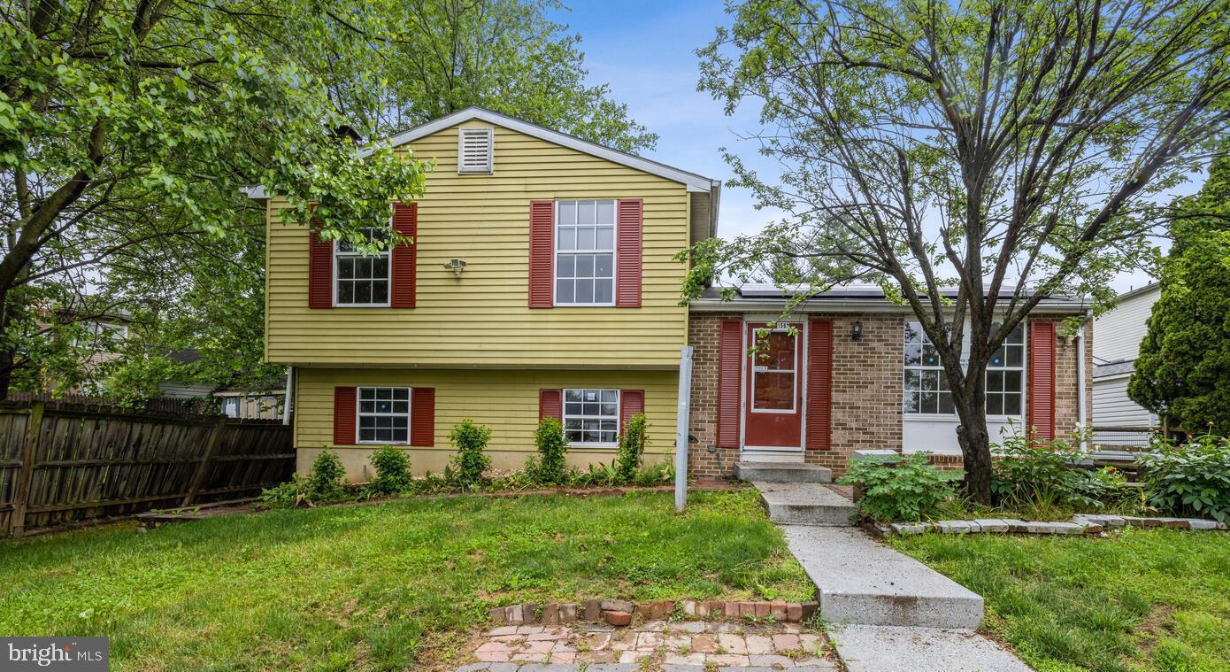 1592 Elmwood Ct