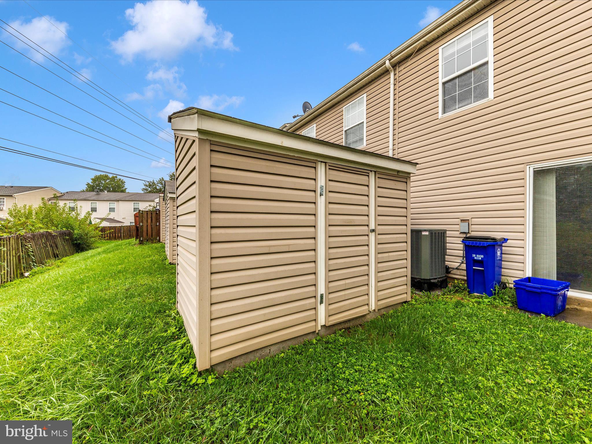 522 Essex Pl