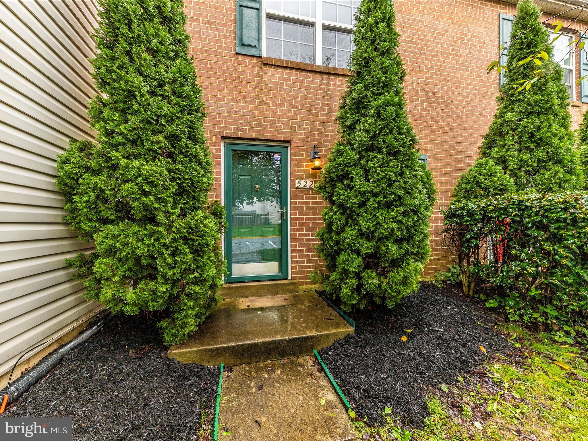 522 Essex Pl