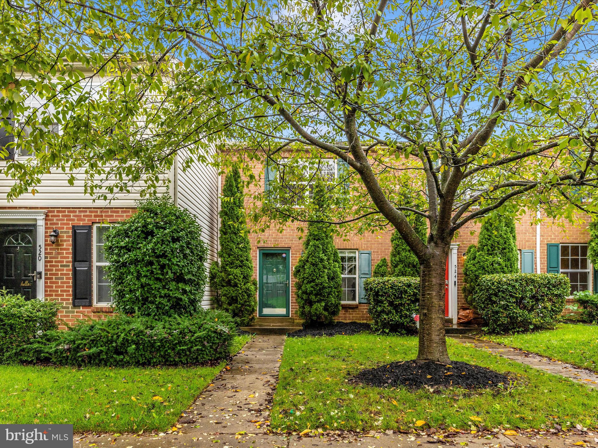 522 Essex Pl