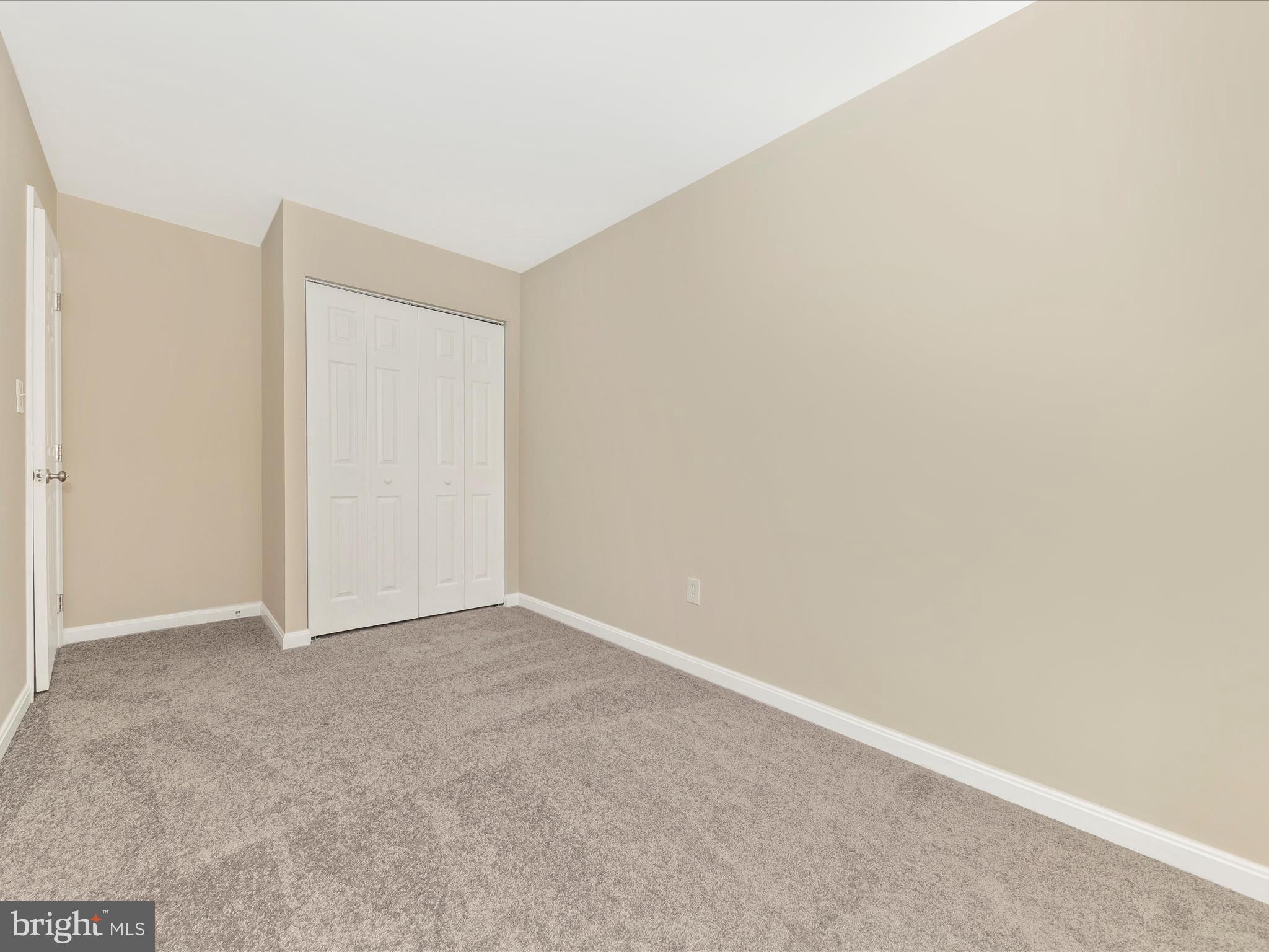 522 Essex Pl