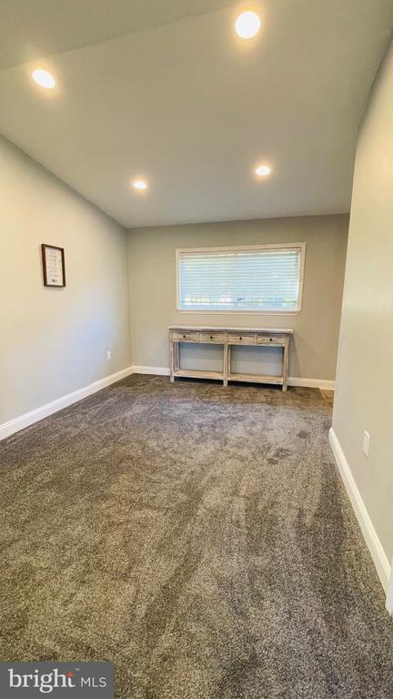 9305 GRANITE CIRCLE