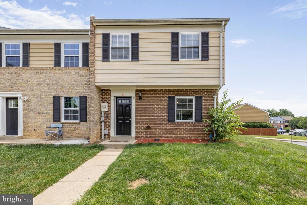 31 VIENNA COURT