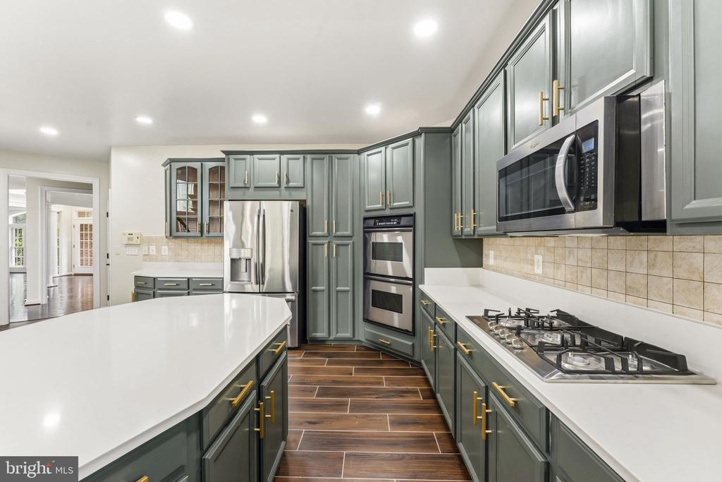 9215 SHAFERS MILL DRIVE