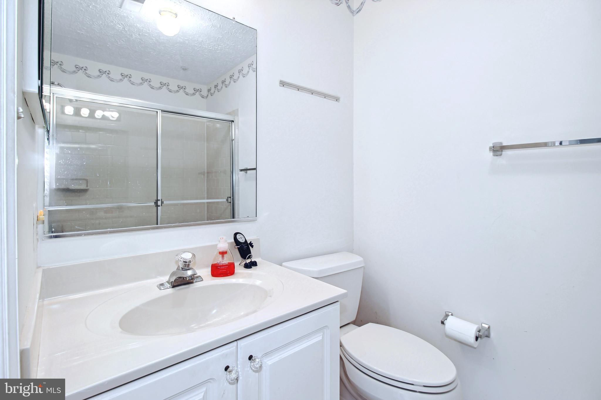 203 Burkwood Ct #203-2f