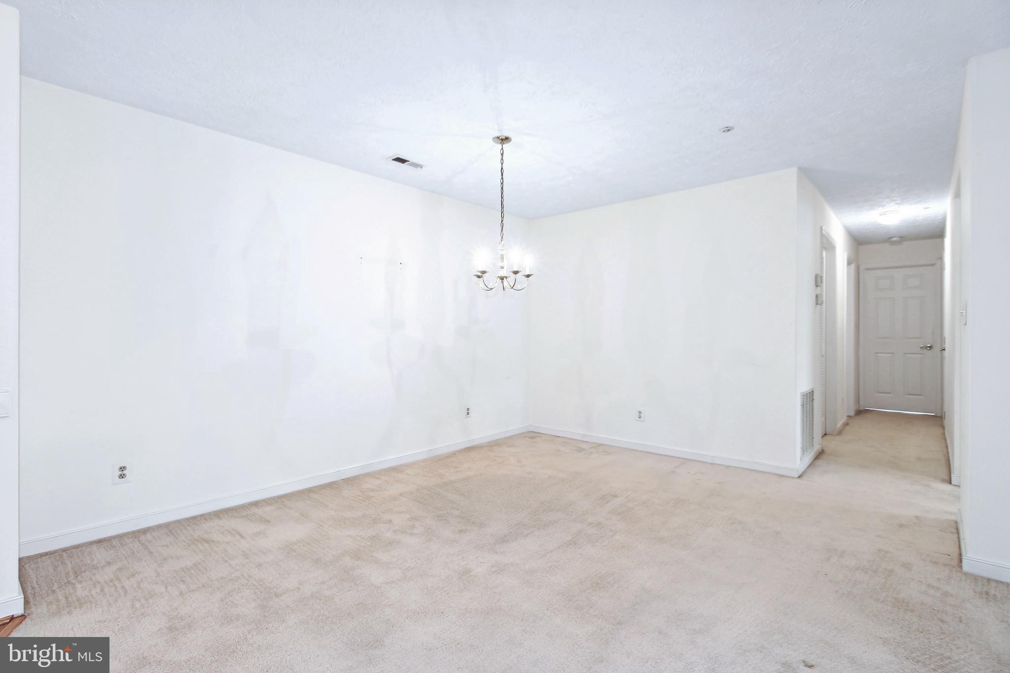203 Burkwood Ct #203-2f