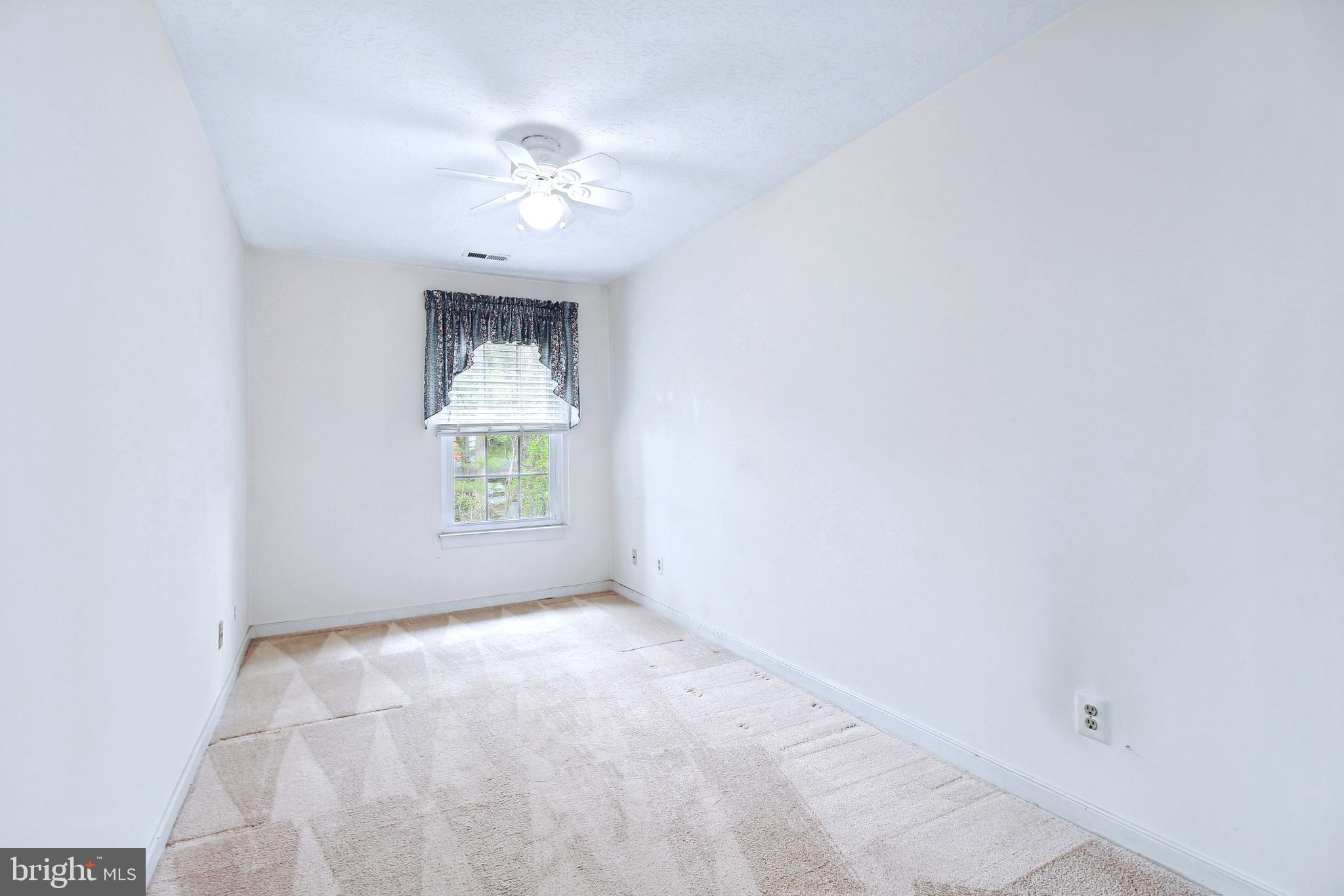 203 Burkwood Ct #203-2f