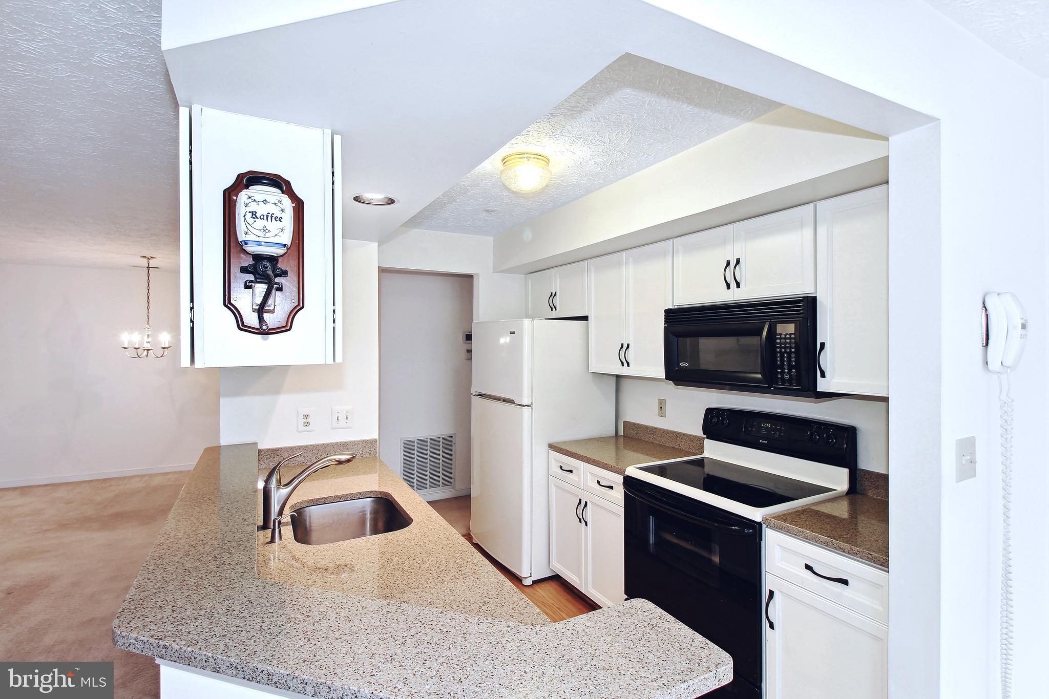 203 Burkwood Ct #203-2f