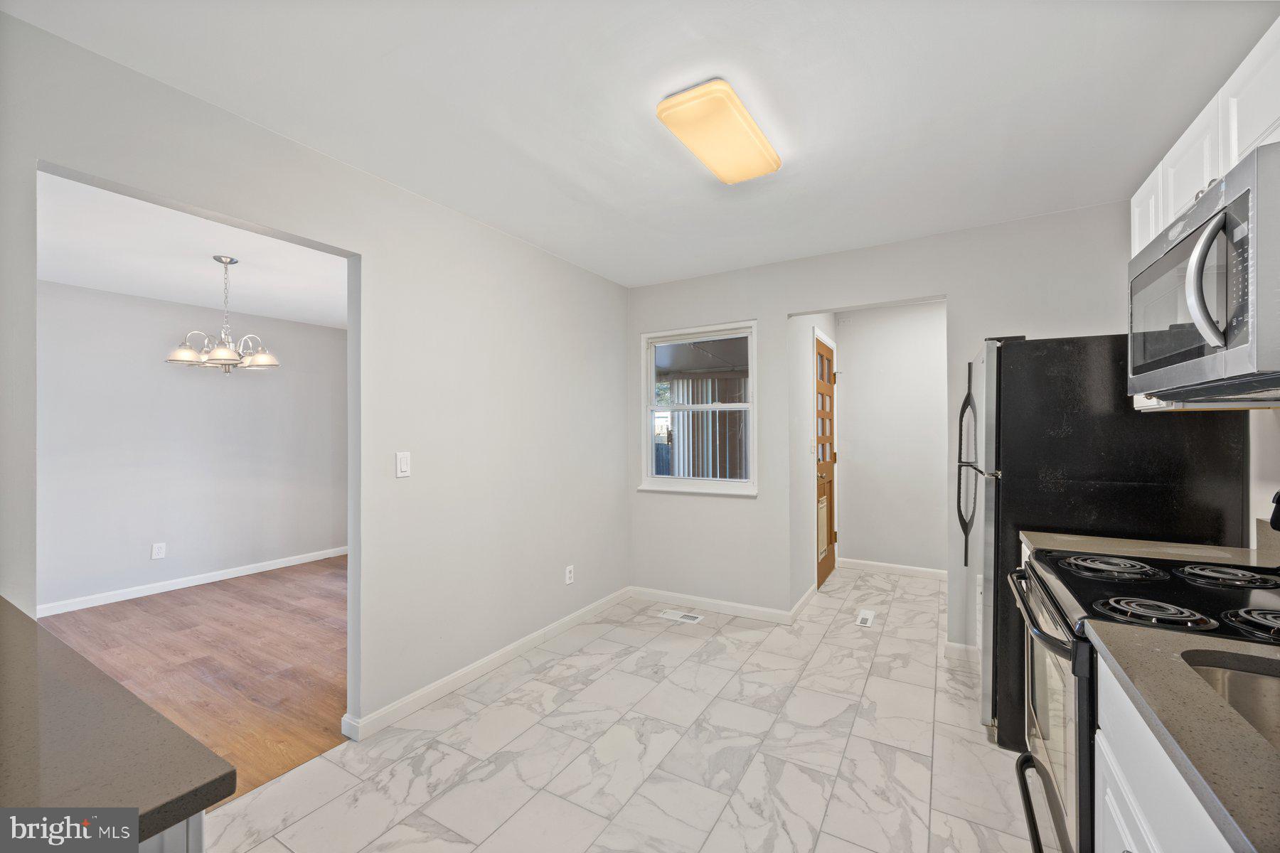 1575 CHARLESTOWN DRIVE