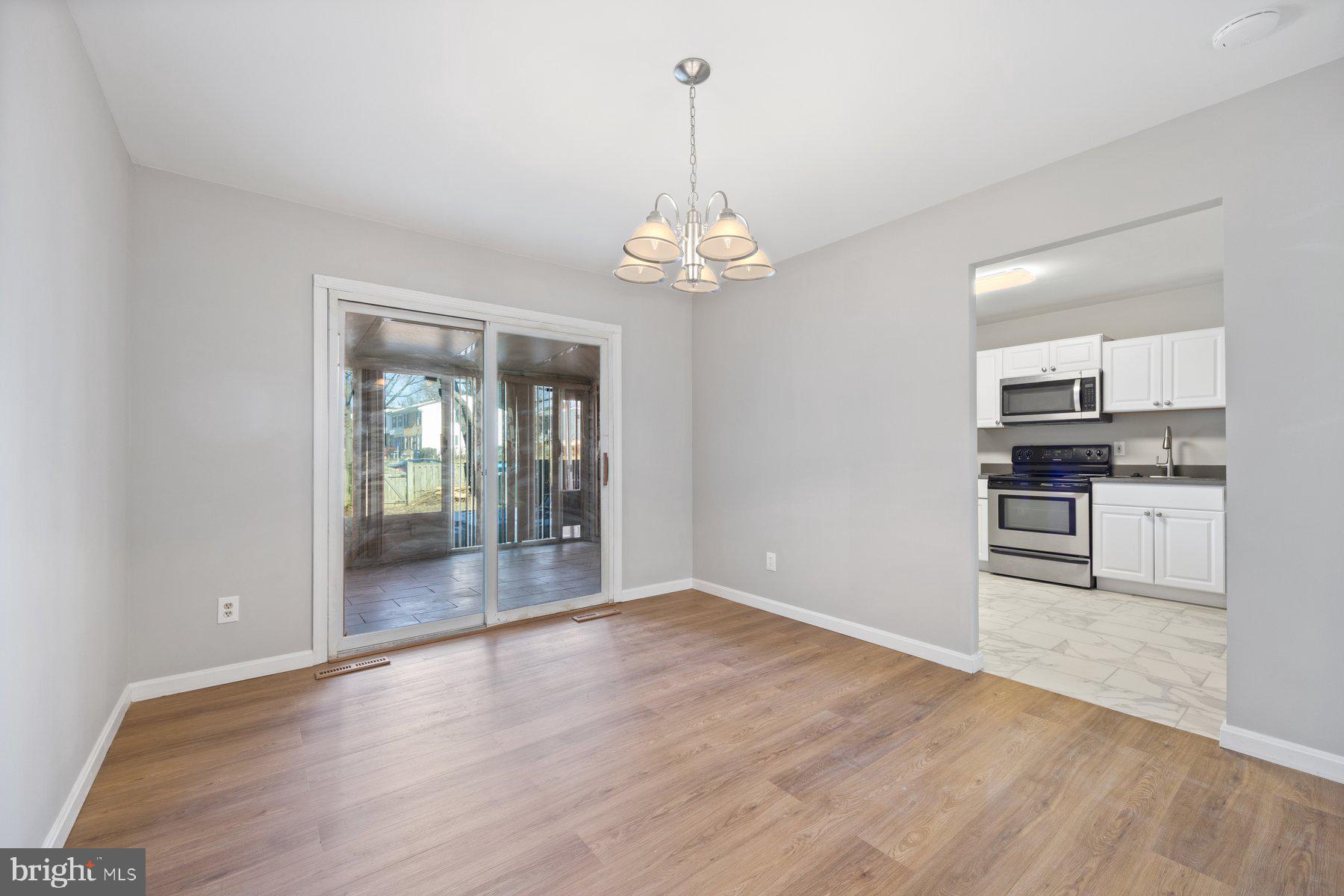 1575 CHARLESTOWN DRIVE