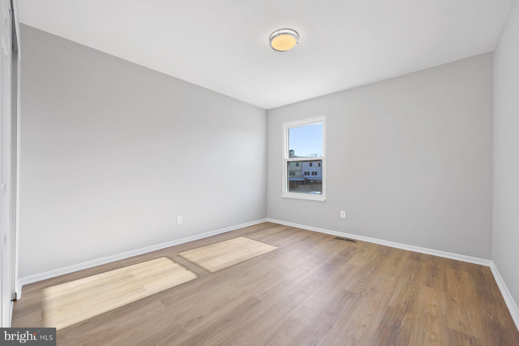 1575 CHARLESTOWN DRIVE