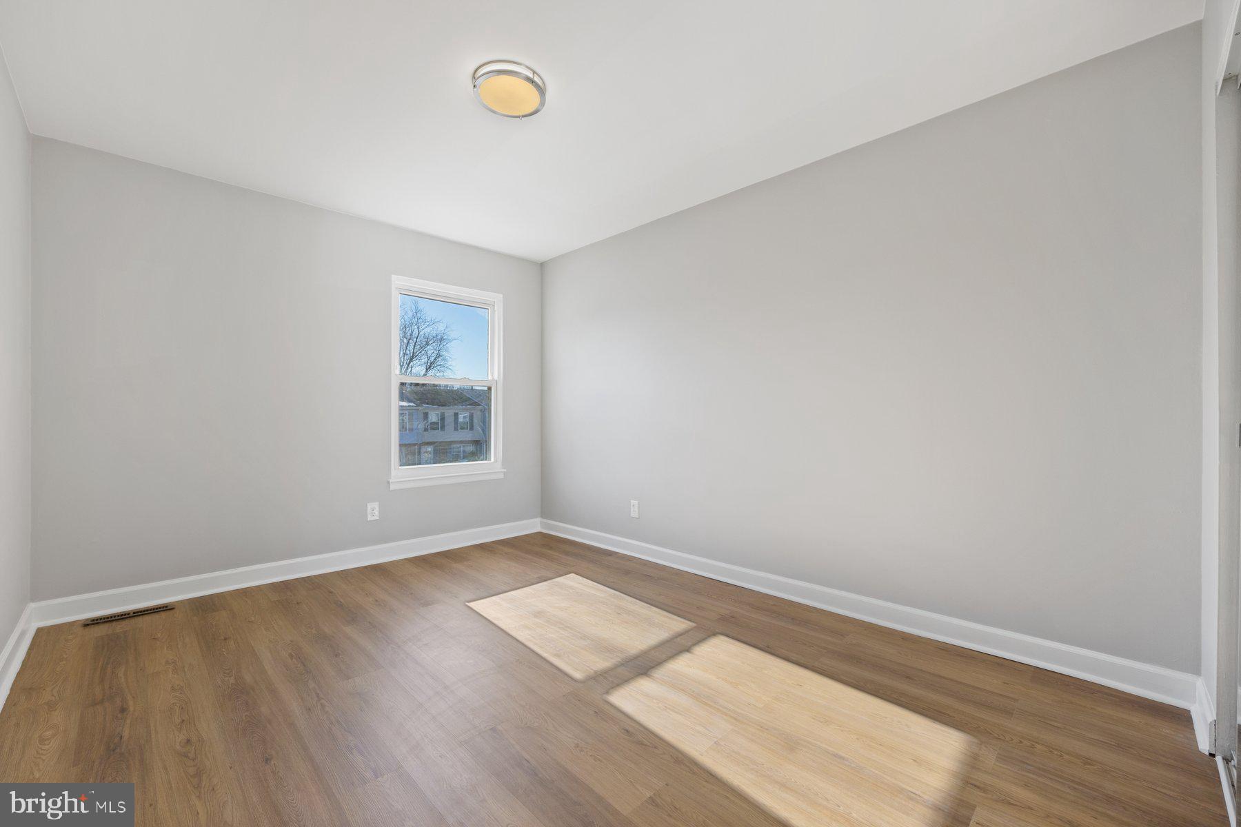 1575 CHARLESTOWN DRIVE