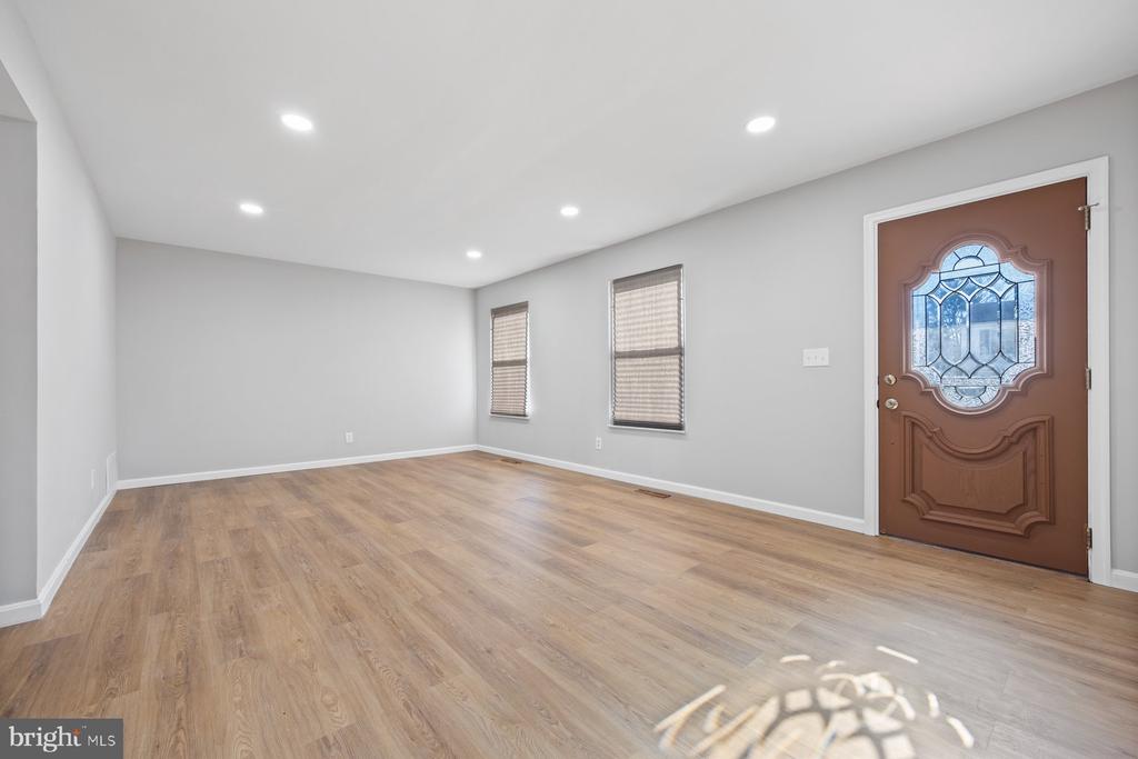 1575 CHARLESTOWN DRIVE
