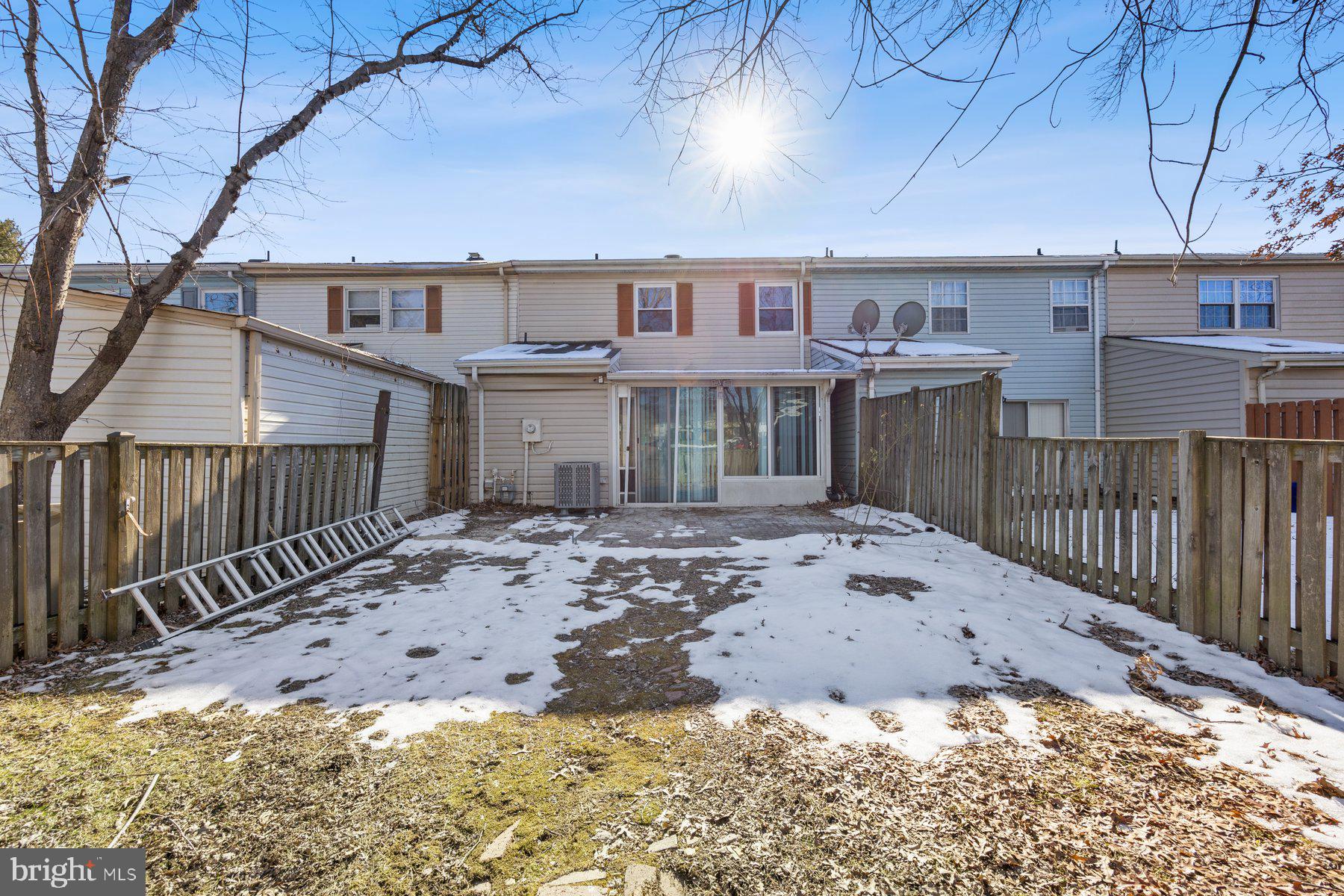 1575 CHARLESTOWN DRIVE