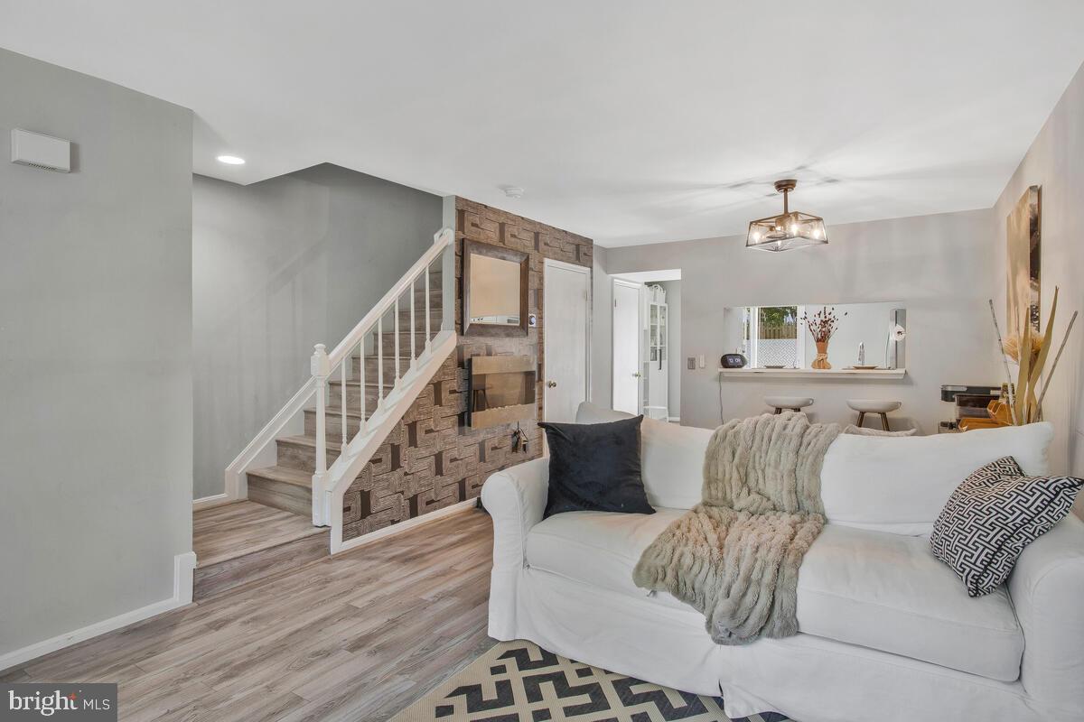 9635 Stirling Bridge DRIVE