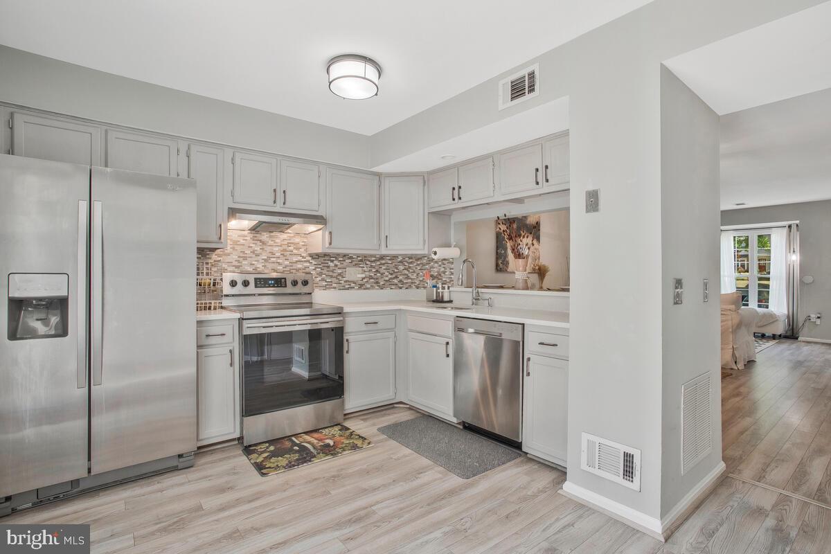 9635 Stirling Bridge DRIVE