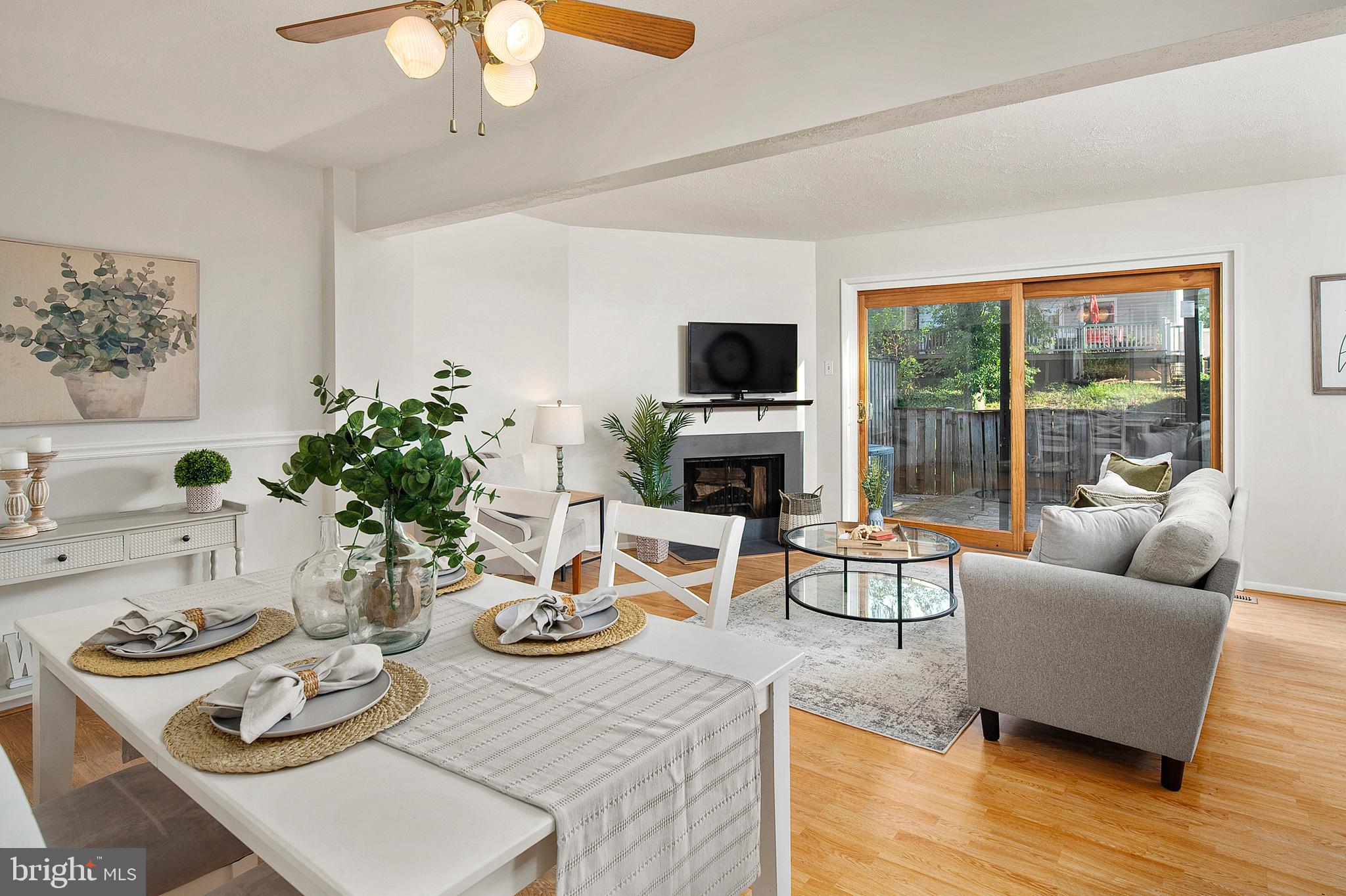 5881 Whisper WAY Unit: 17-02