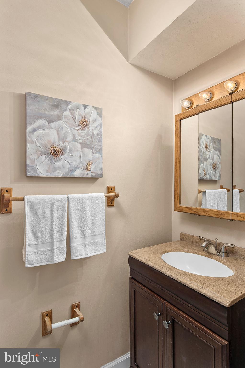 5881 Whisper WAY Unit: 17-02
