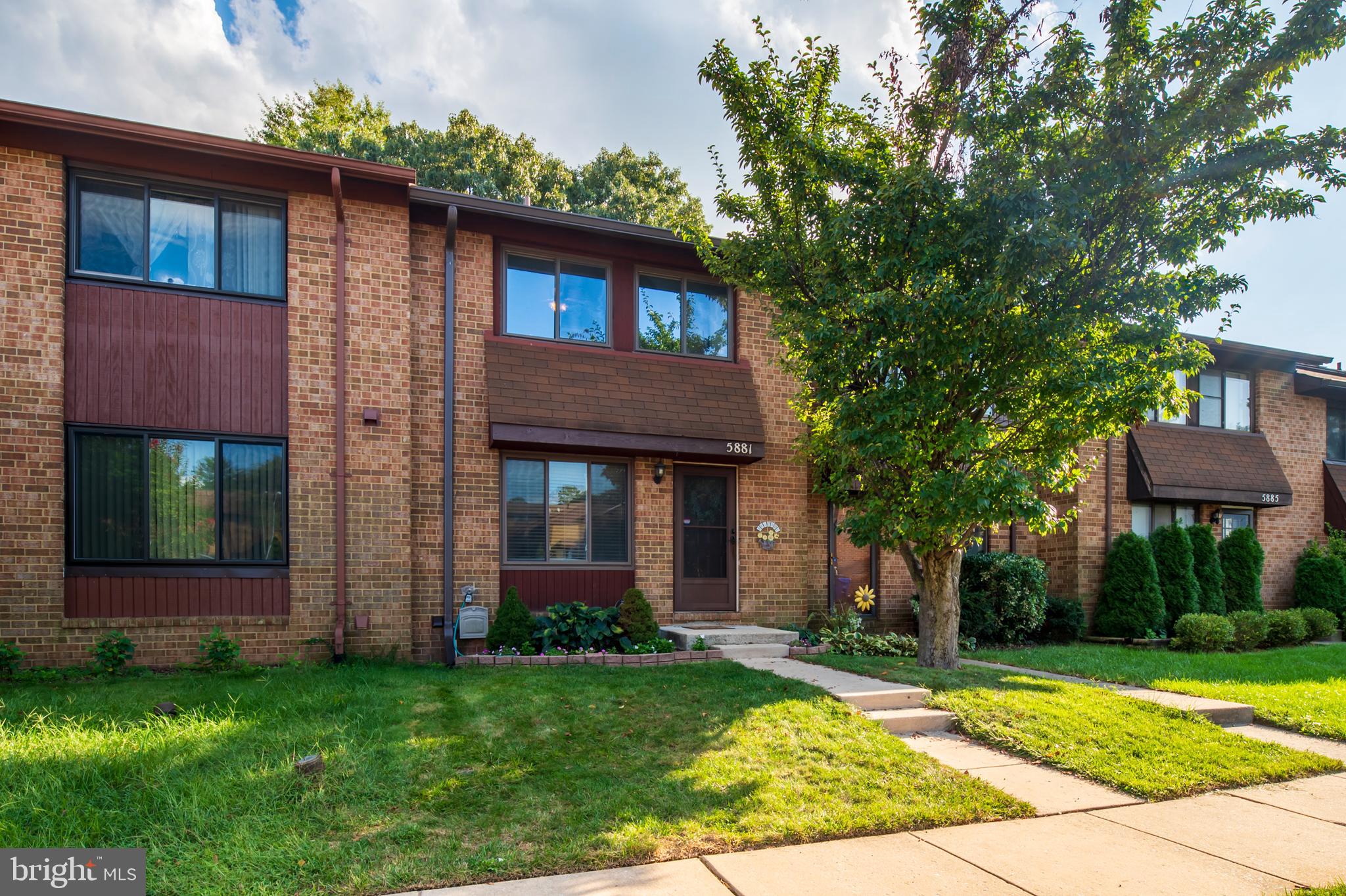 5881 Whisper WAY Unit: 17-02