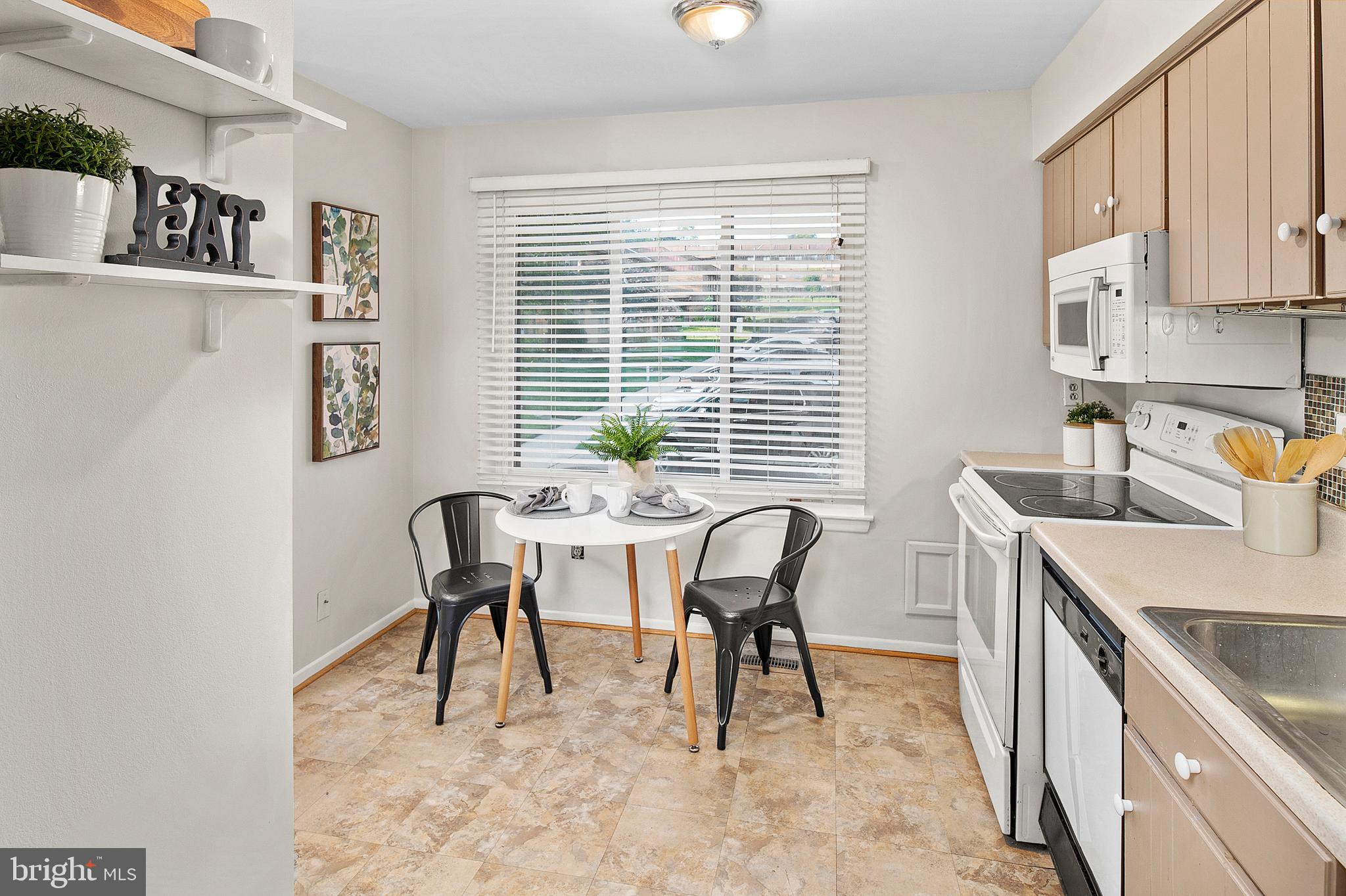 5881 Whisper WAY Unit: 17-02