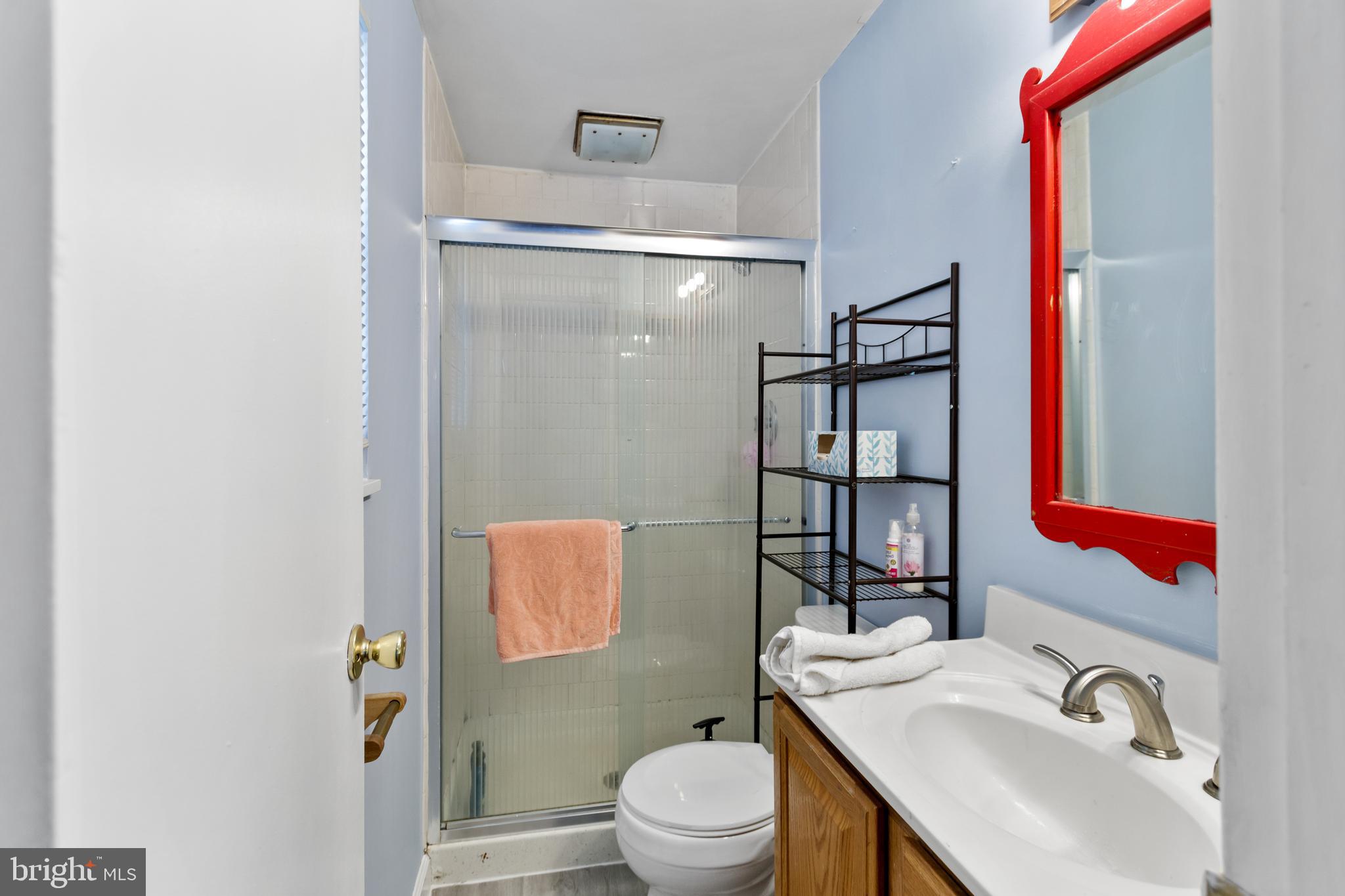 5536 Bluecoat LANE