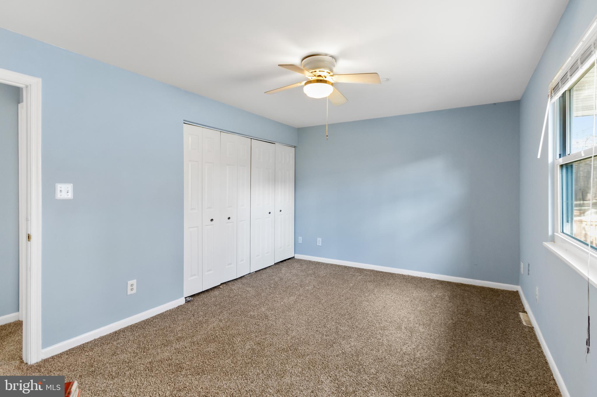 5536 Bluecoat LANE