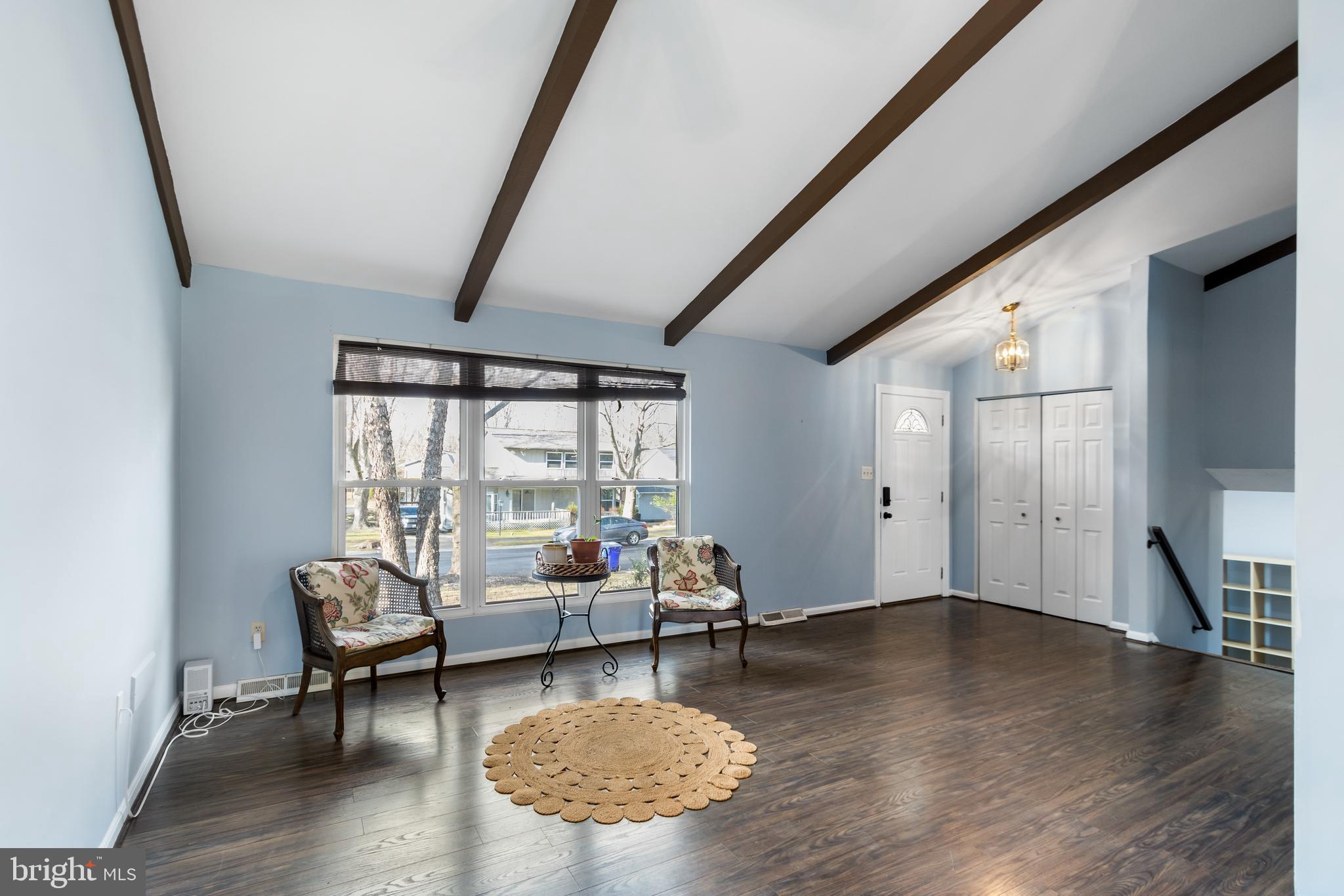 5536 Bluecoat LANE