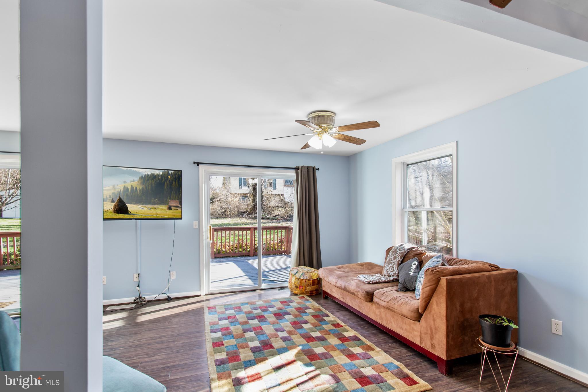 5536 Bluecoat LANE