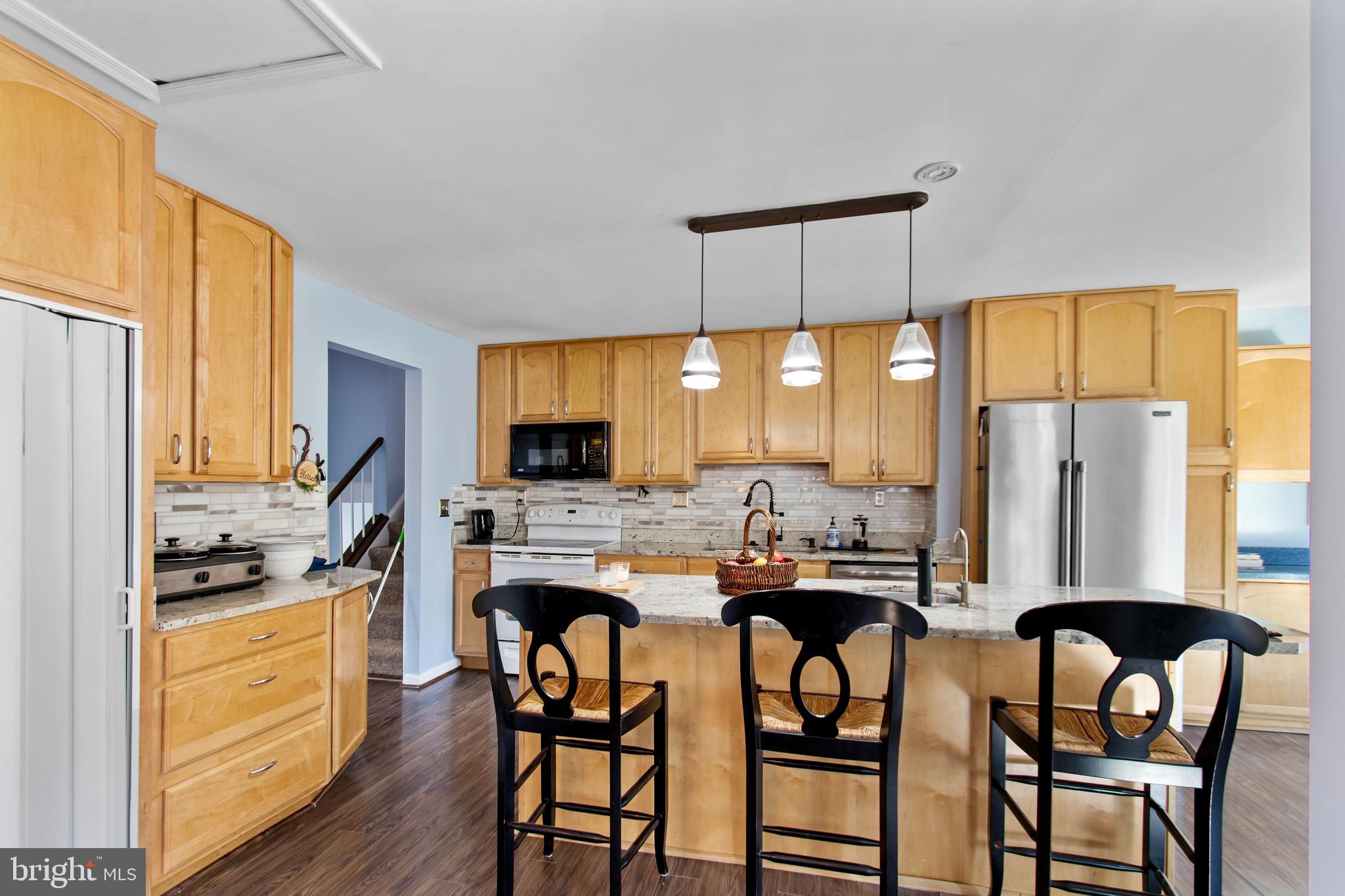 5536 Bluecoat LANE