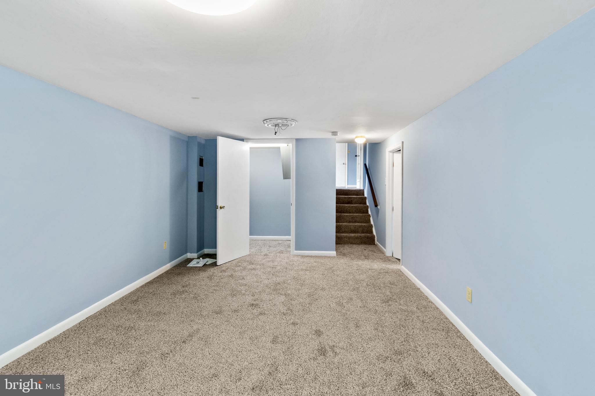 5536 Bluecoat LANE