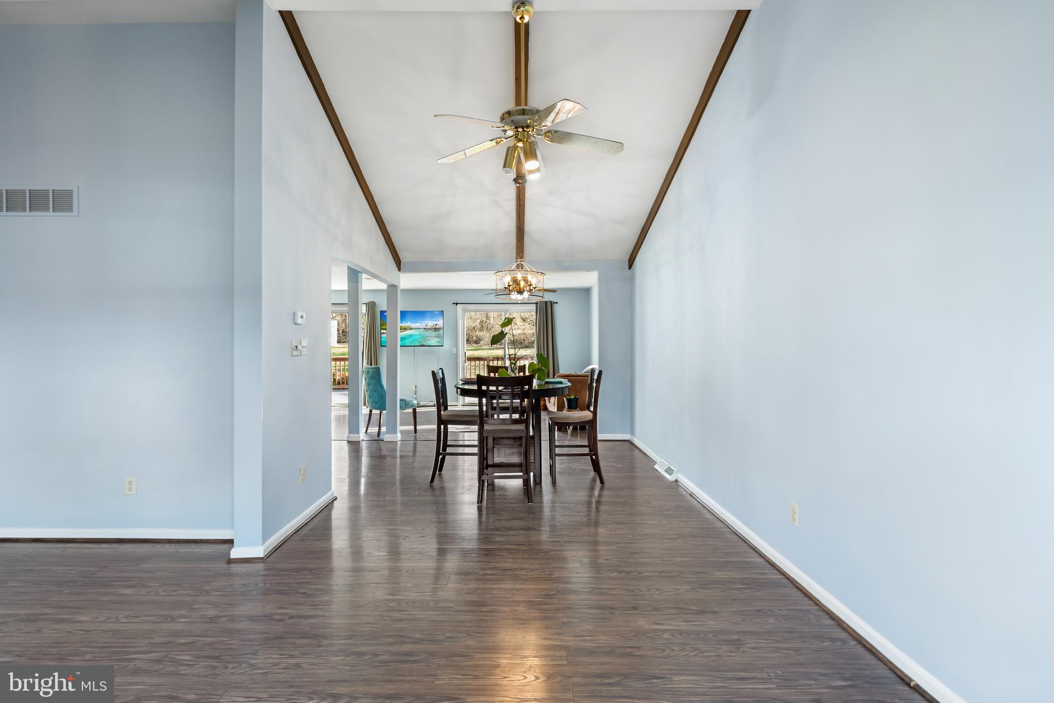 5536 Bluecoat LANE