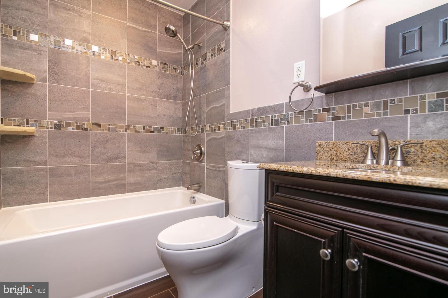 5541 Green Mountain Cir #6