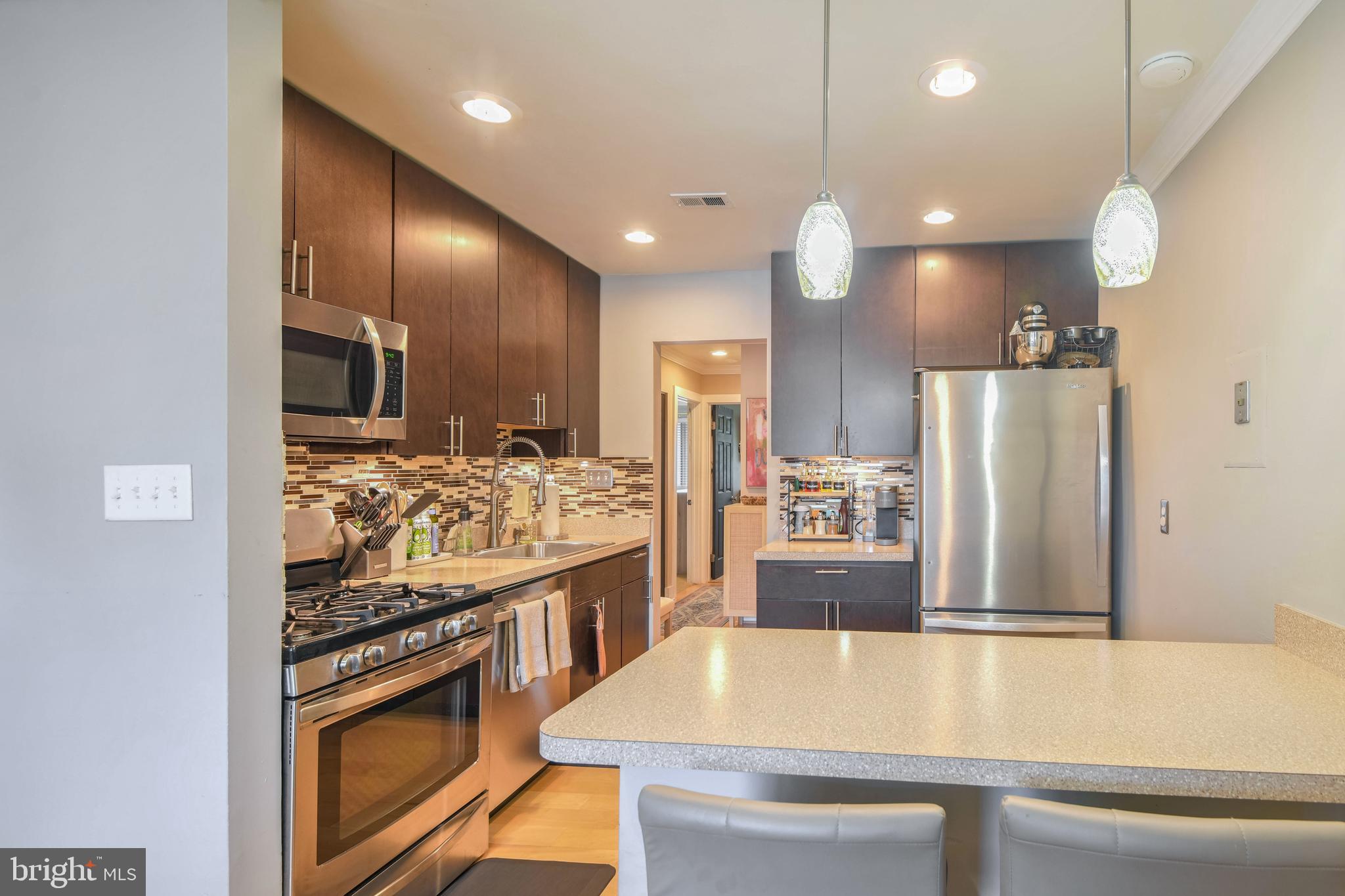 5541 Green Mountain Cir #6