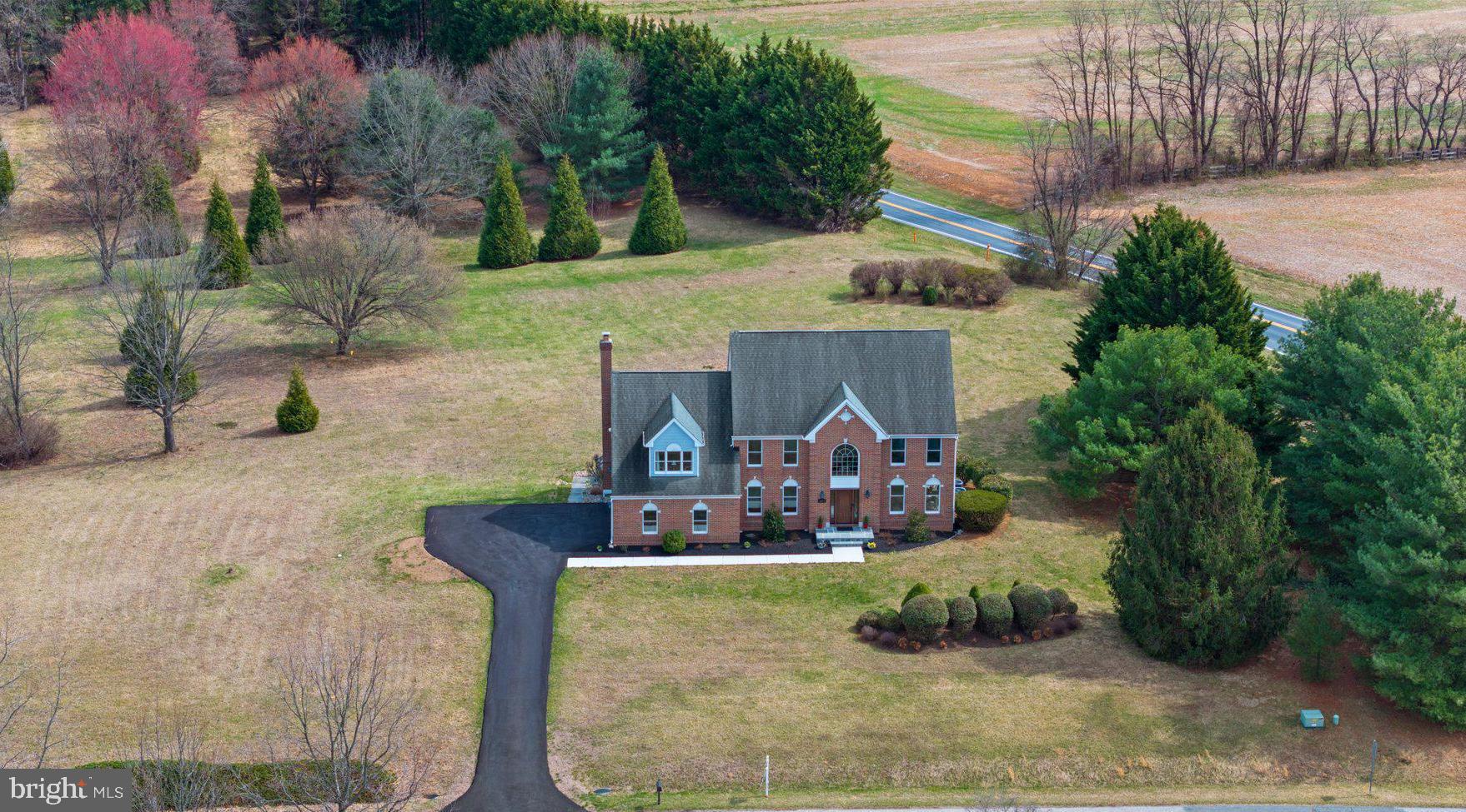 15600 Thistle Downs Ct