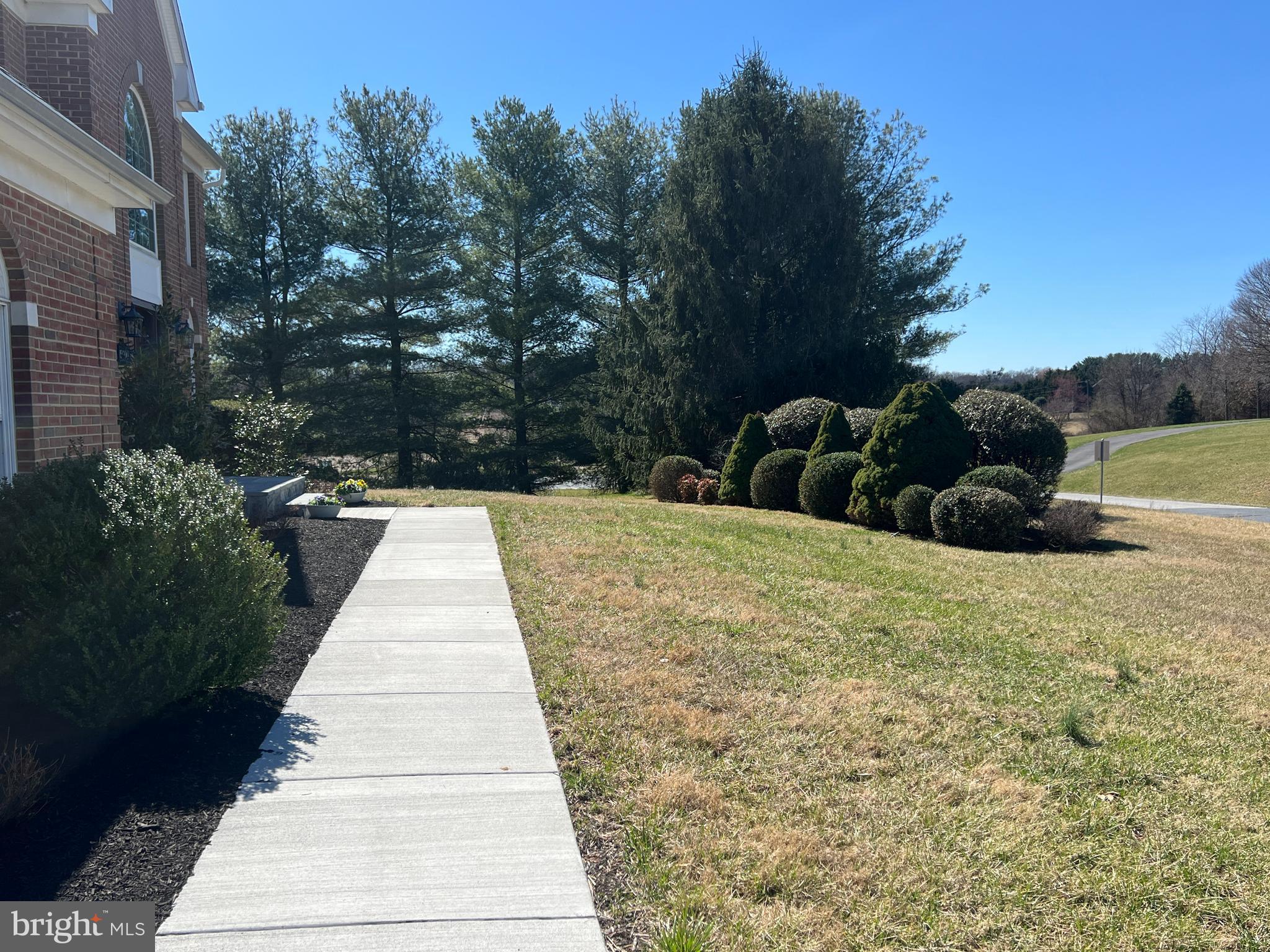 15600 Thistle Downs Ct