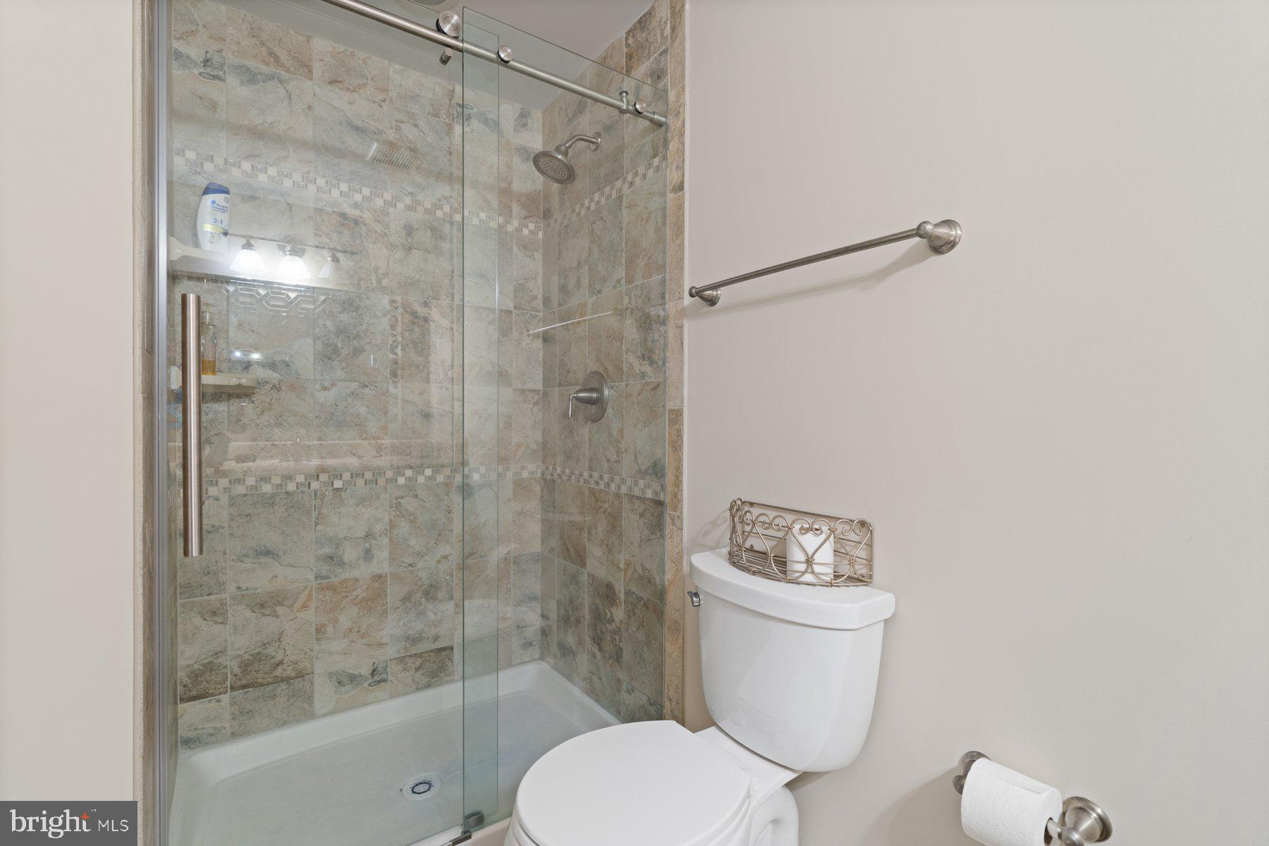 15600 Thistle Downs Ct