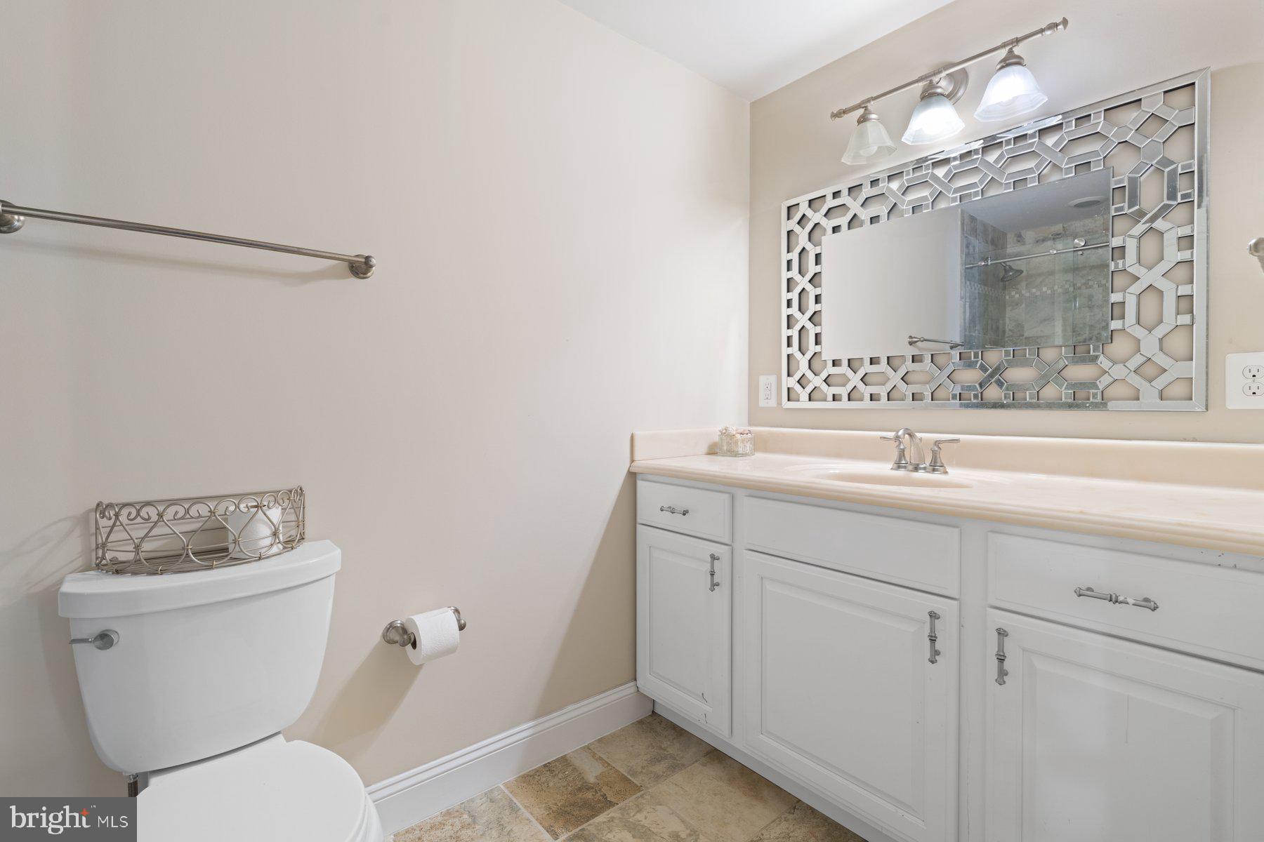 15600 Thistle Downs Ct