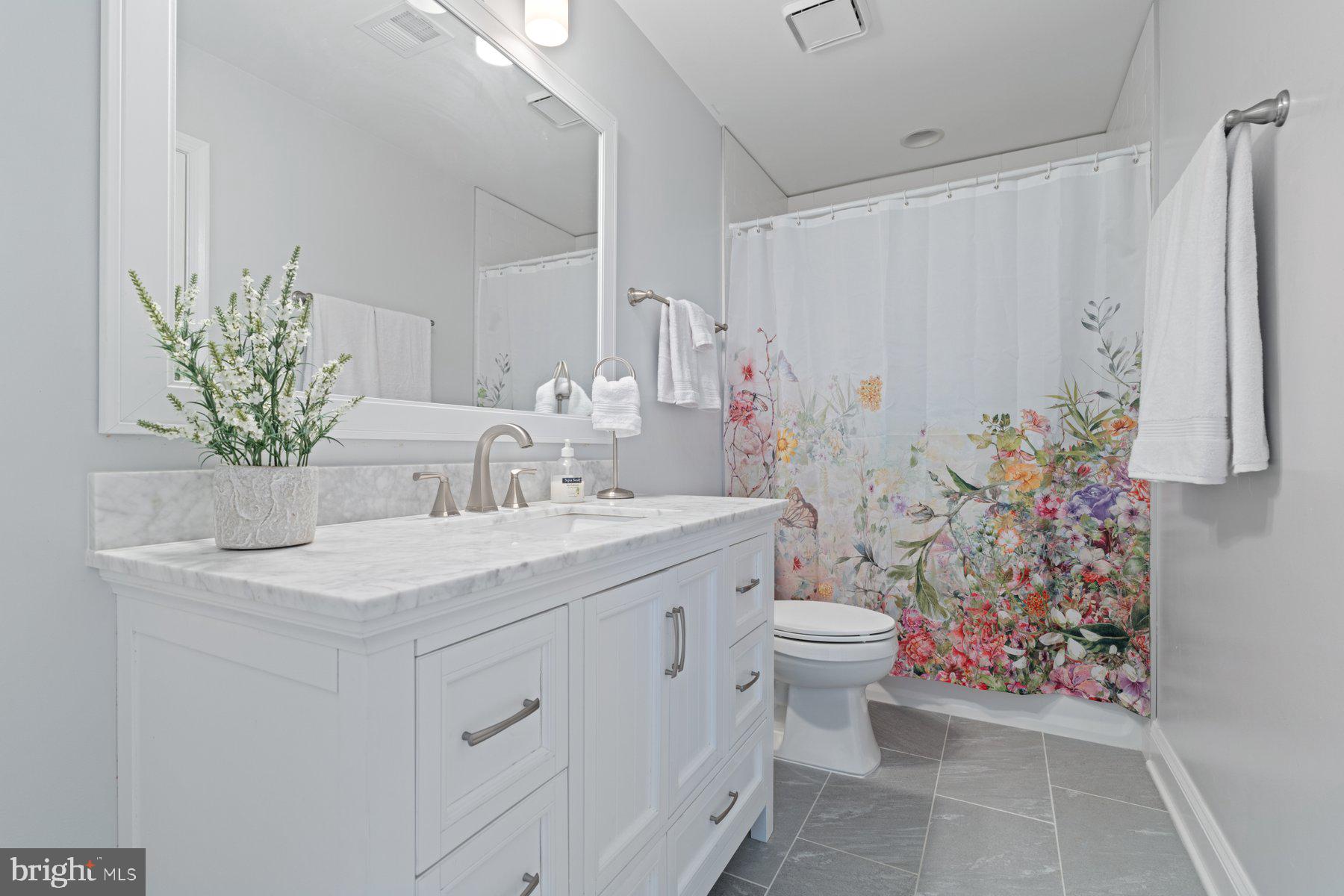 15600 Thistle Downs Ct