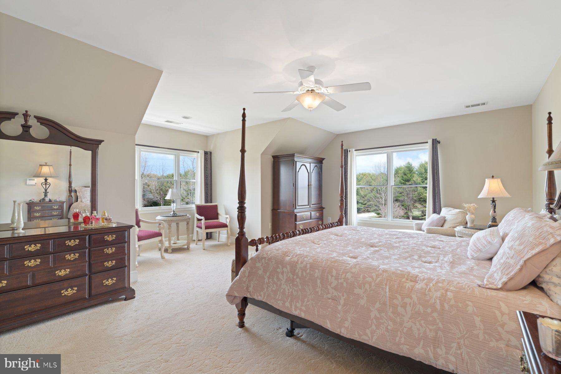 15600 Thistle Downs Ct