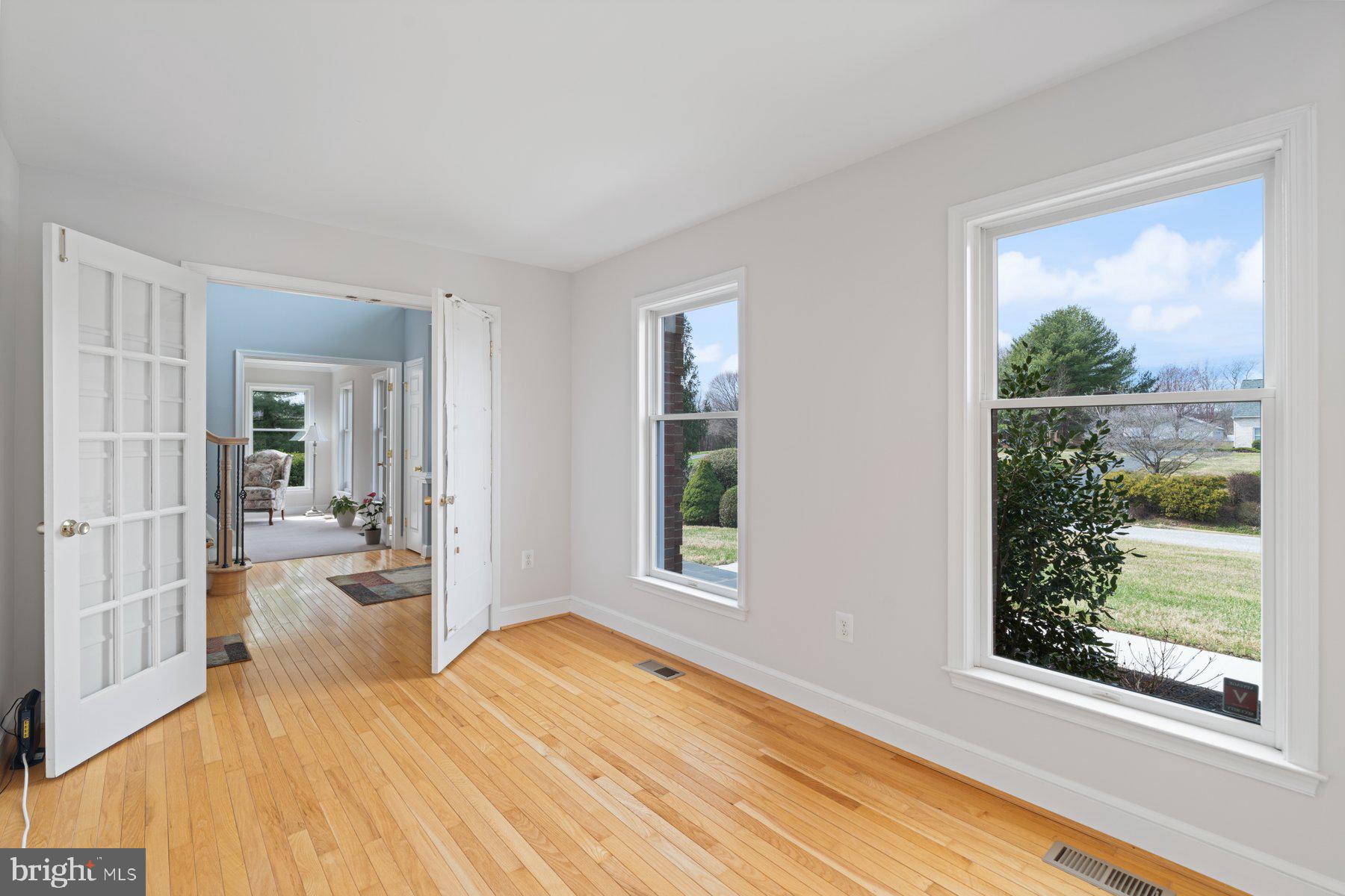 15600 Thistle Downs Ct