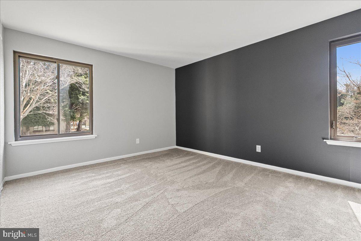 9639 Whiteacre Rd #B-4