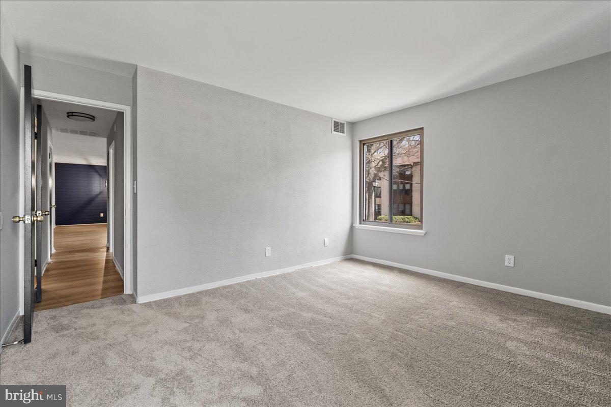 9639 Whiteacre Rd #B-4